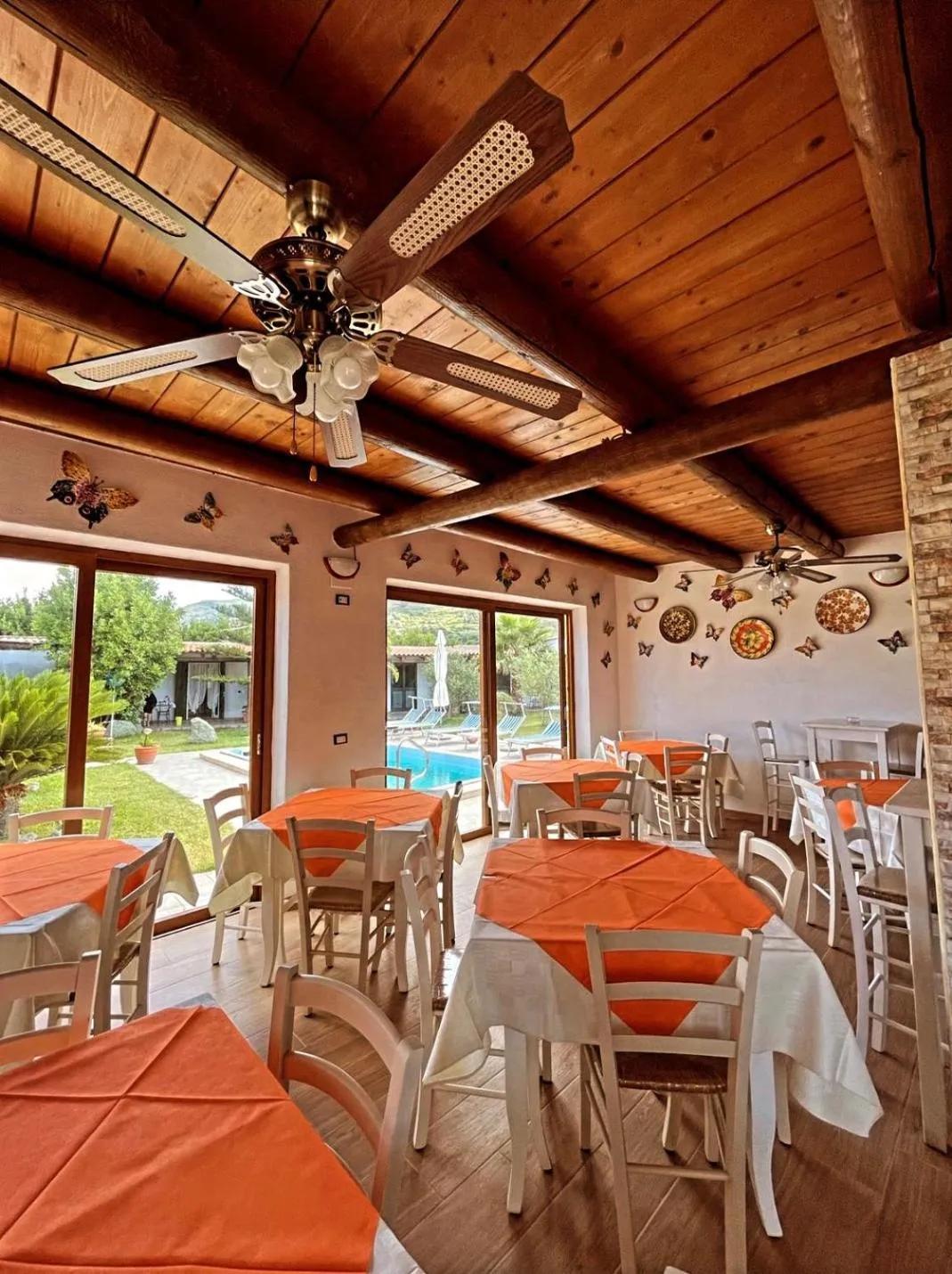 Restaurant/places to eat in Case Vacanze Le Buganville