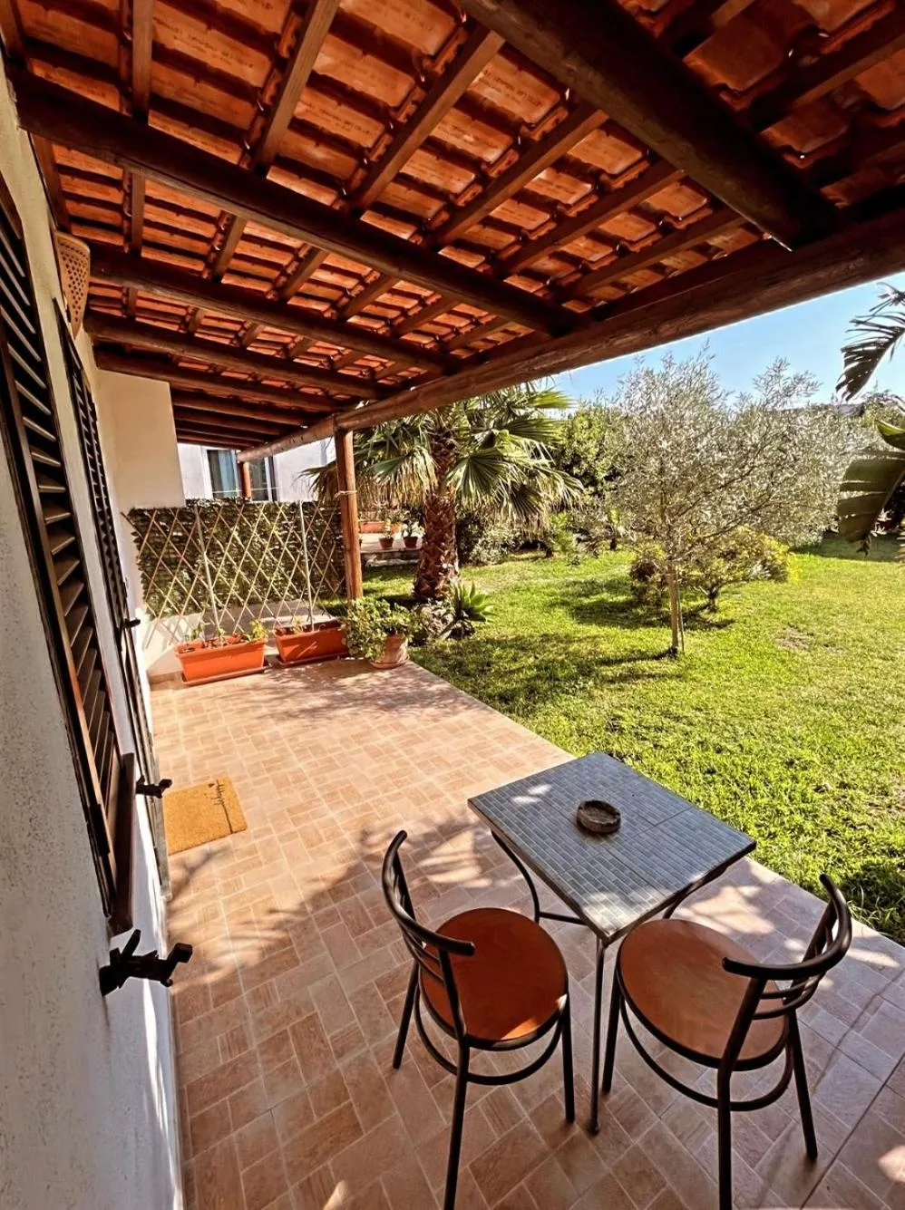 Garden view in Case Vacanze Le Buganville