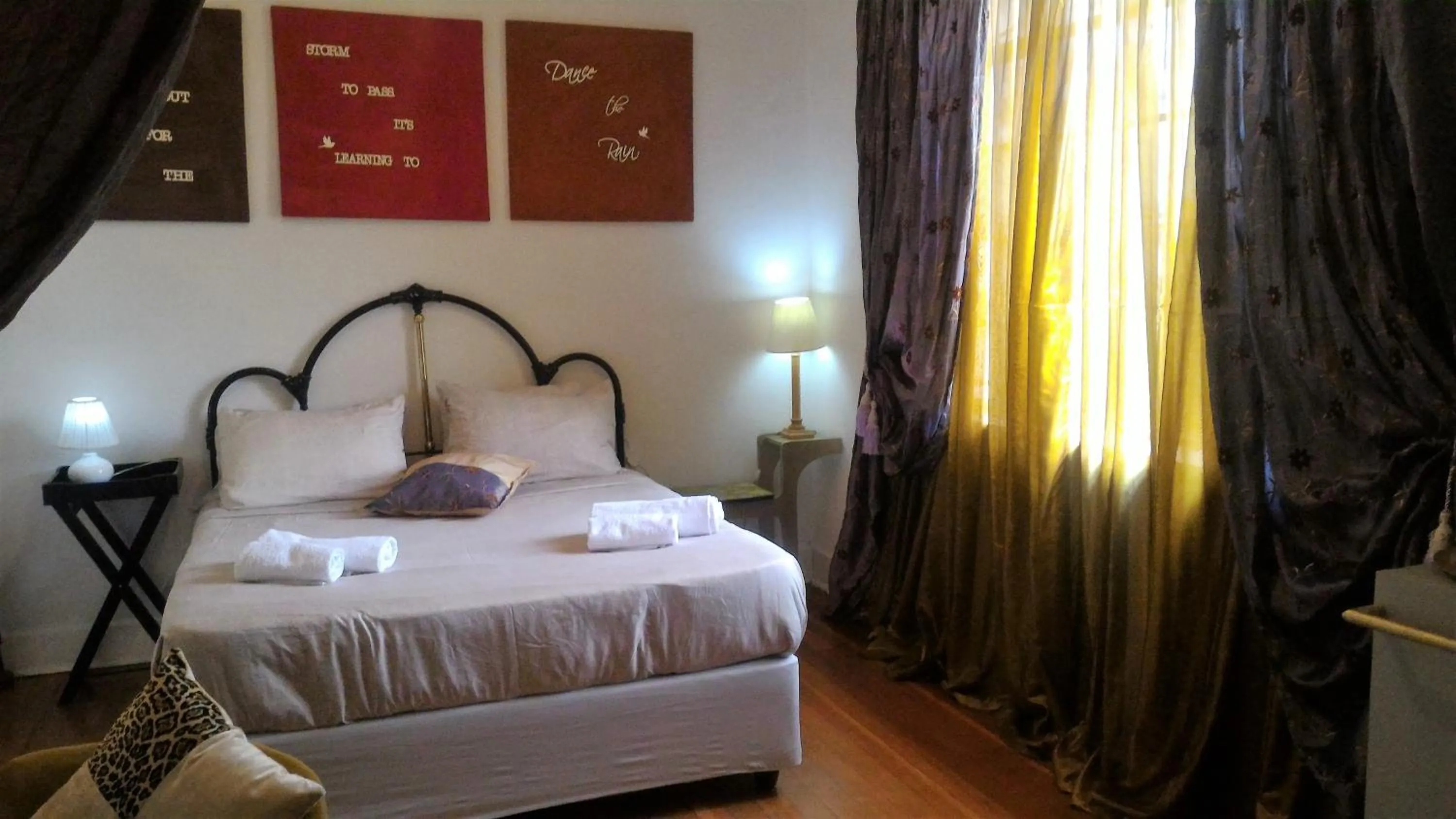 Bedroom, Bed in Westmoreland Lodge