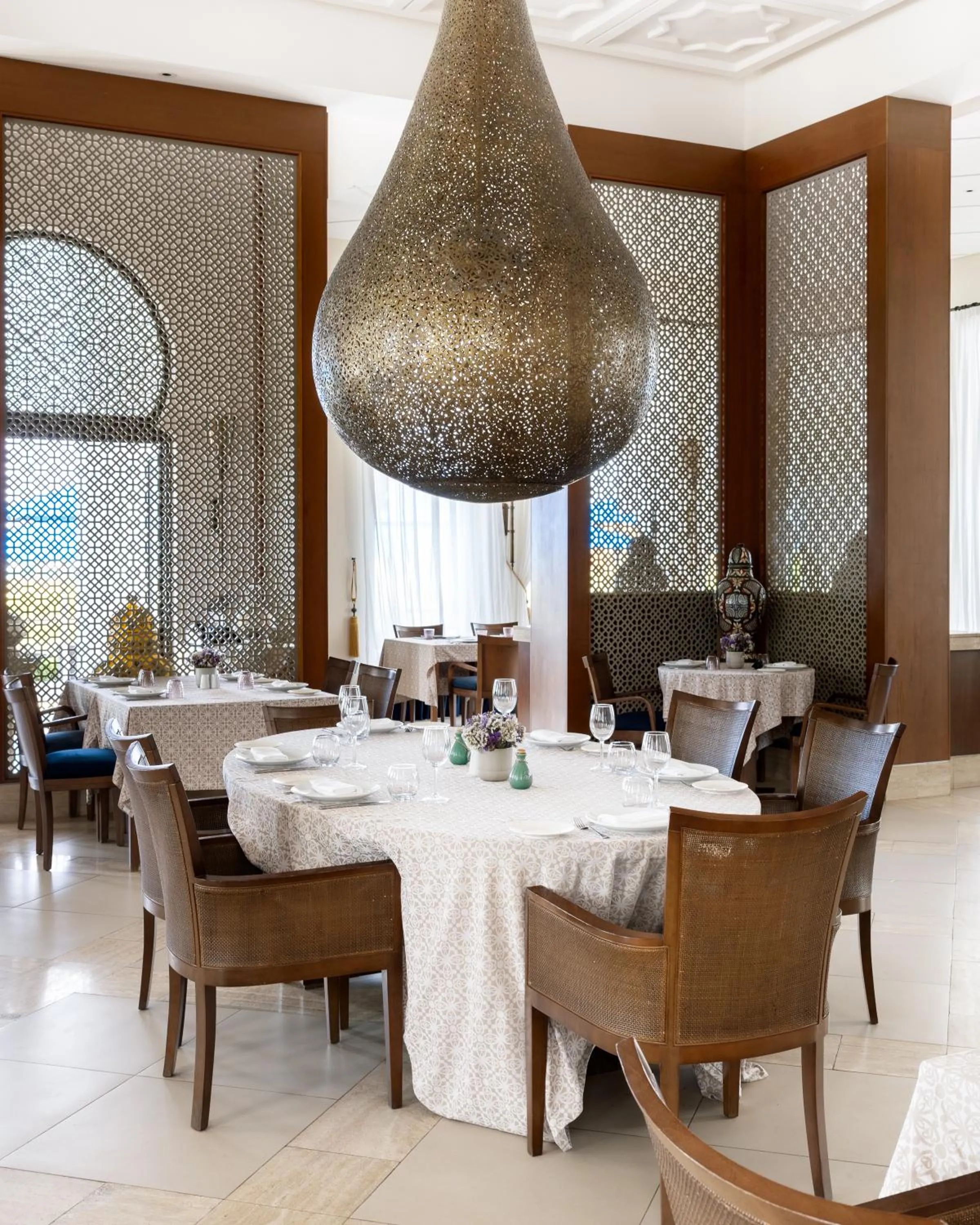 Restaurant/places to eat in Banyan Tree Tamouda Bay