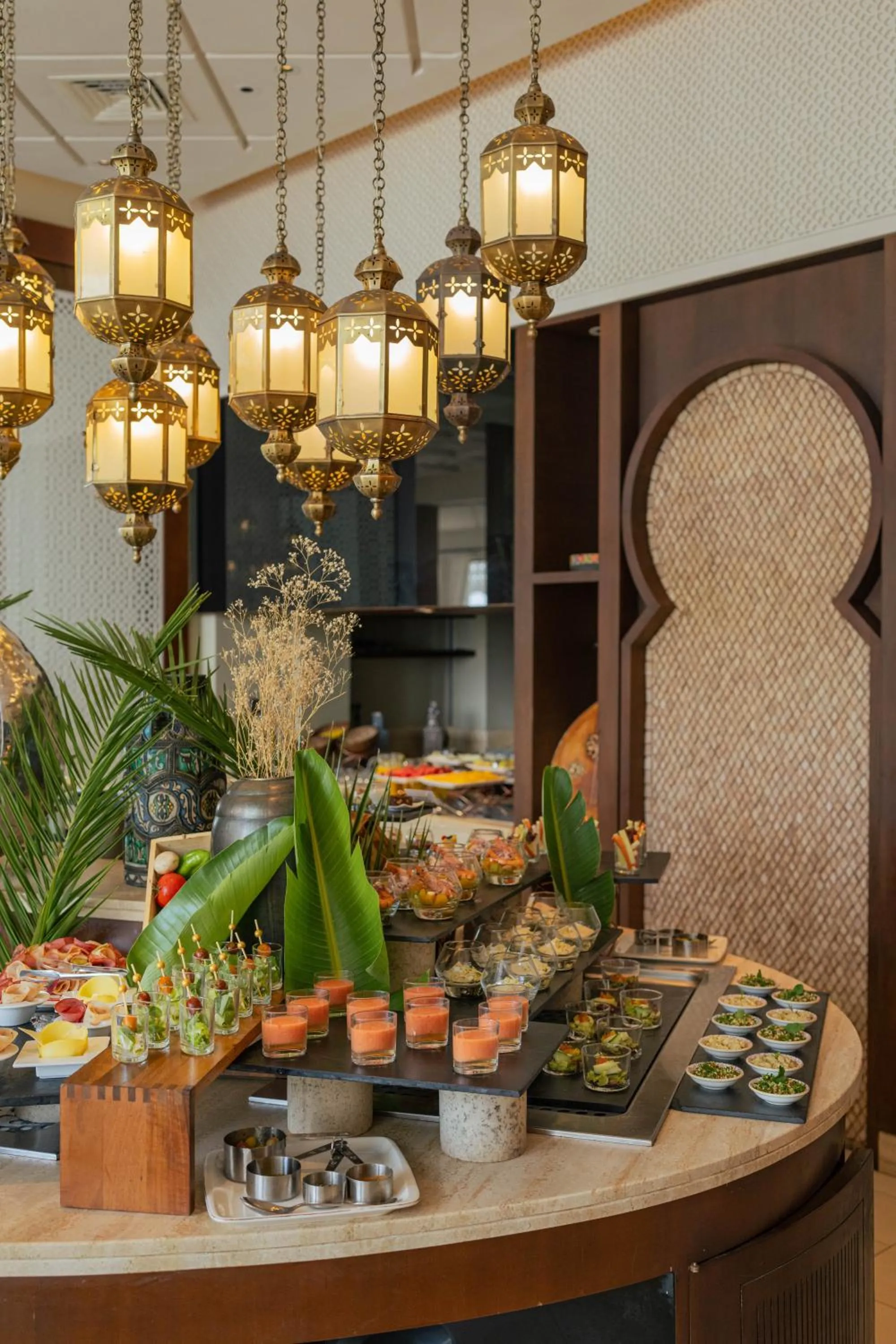 Food and drinks in Banyan Tree Tamouda Bay