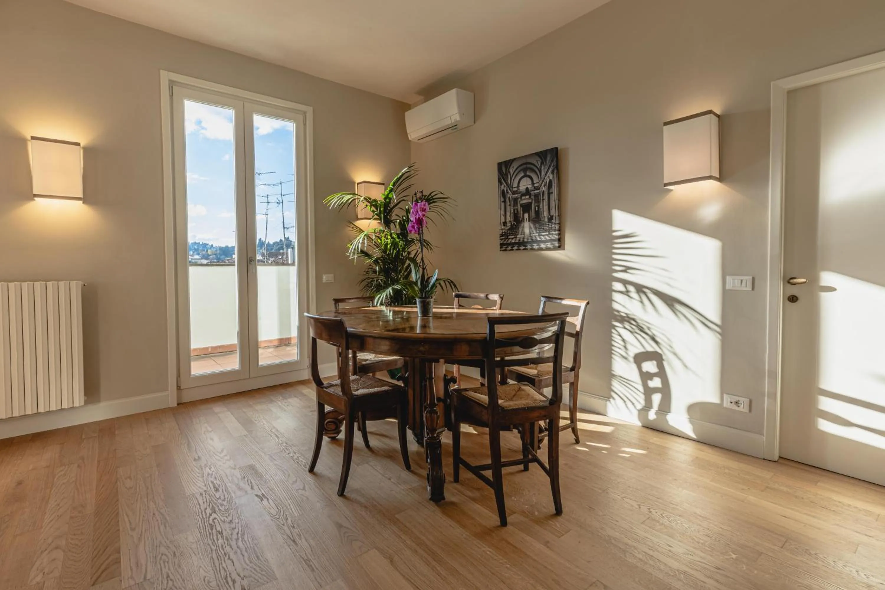 Dining area in Antica Torre Tornabuoni