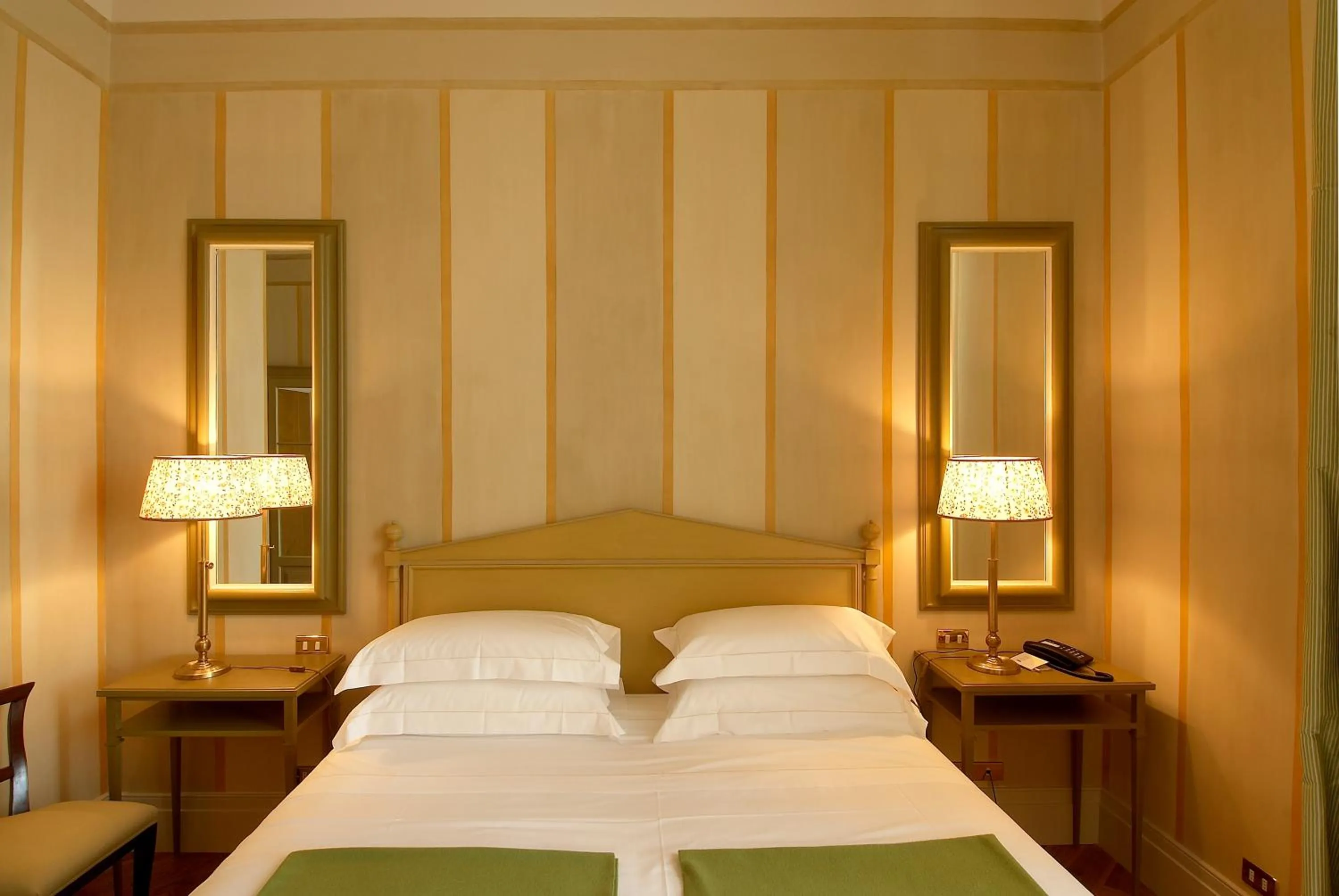 Bedroom, Bed in Antica Torre Tornabuoni