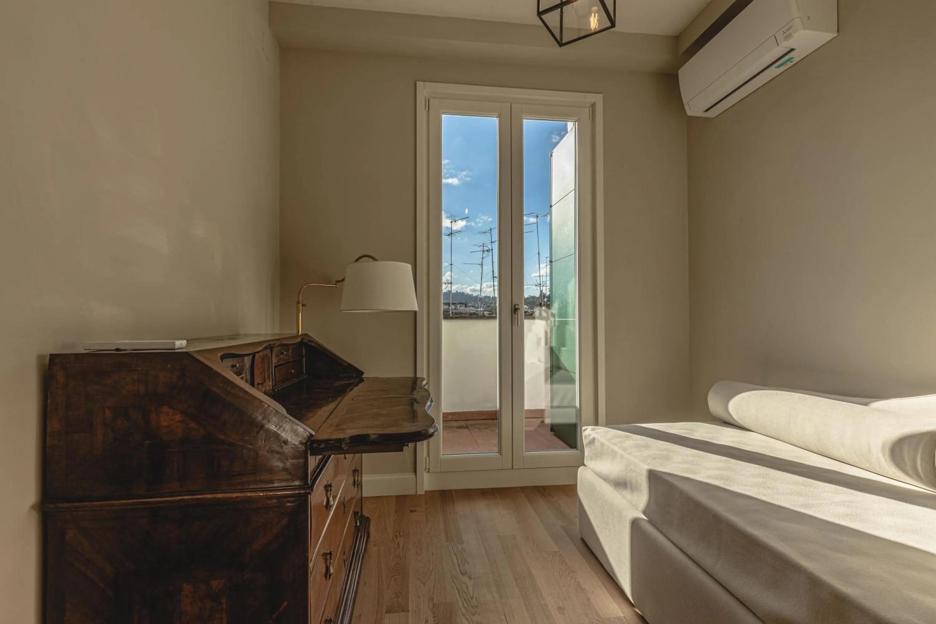 Seating area, Bed in Antica Torre Tornabuoni