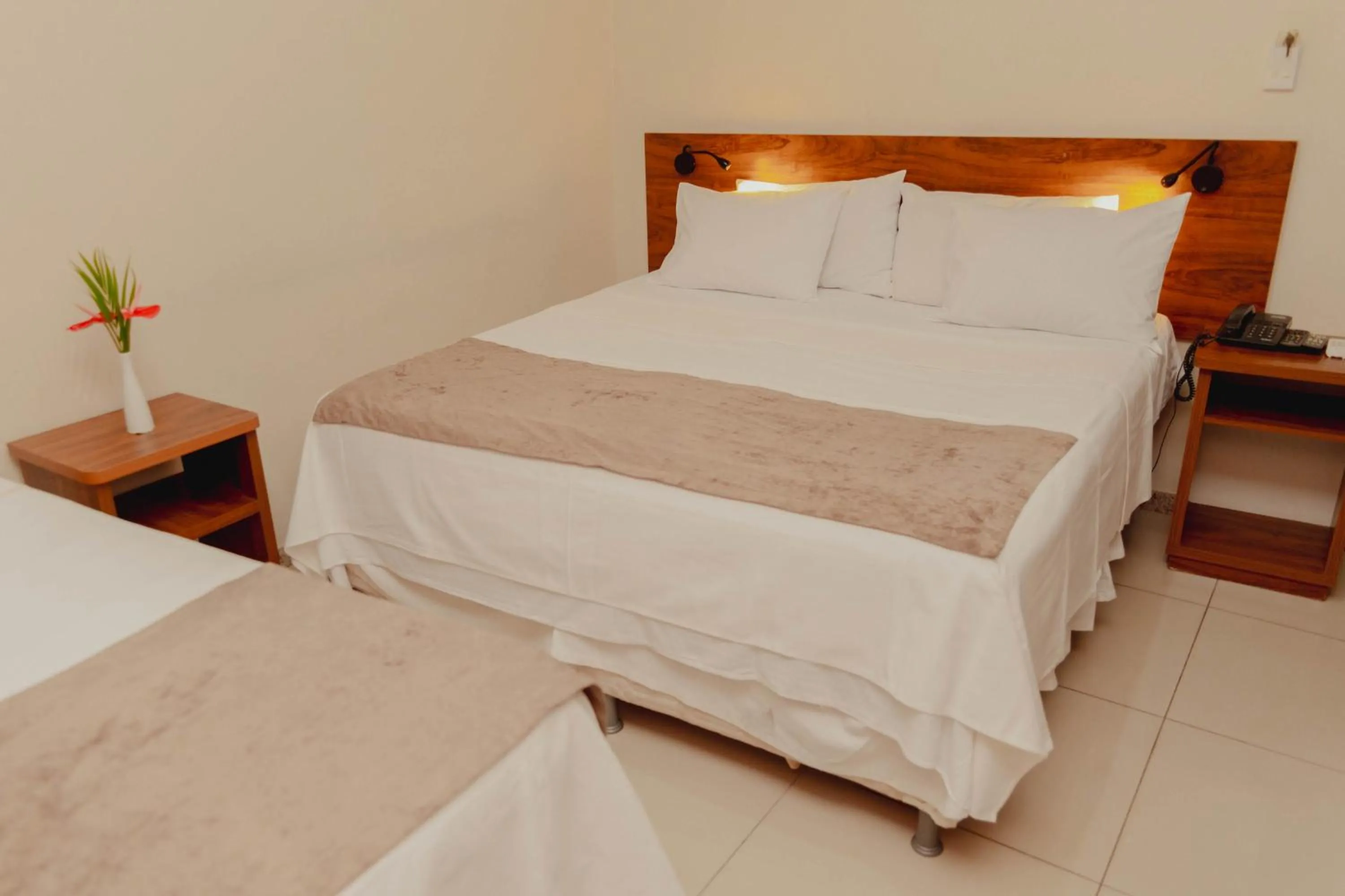 Bed in San Diego Lancaster Teófilo Otoni