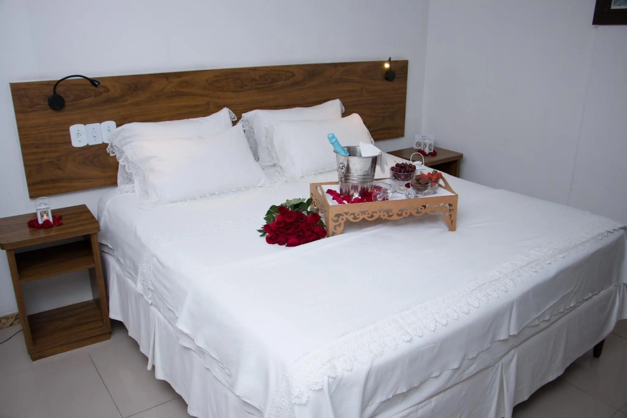 Bed in San Diego Lancaster Teófilo Otoni