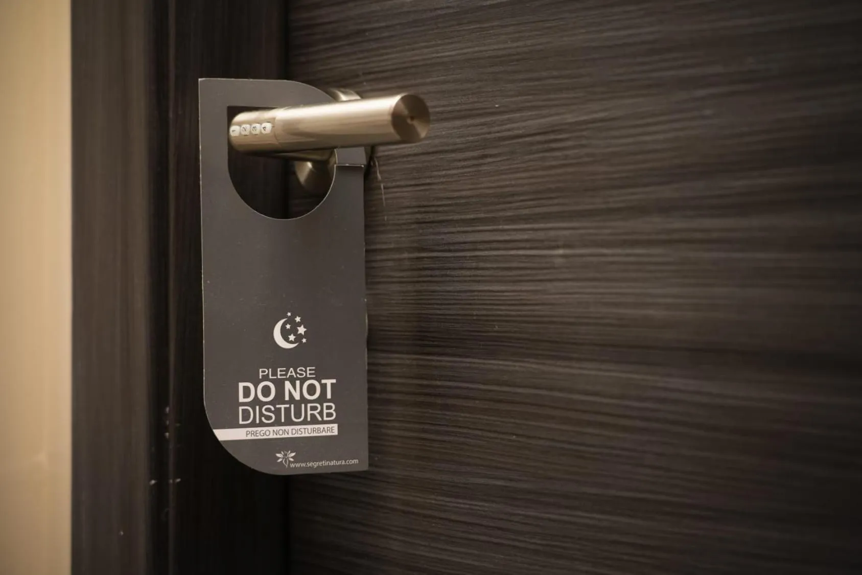 Logo/Certificate/Sign in B&B Paradise