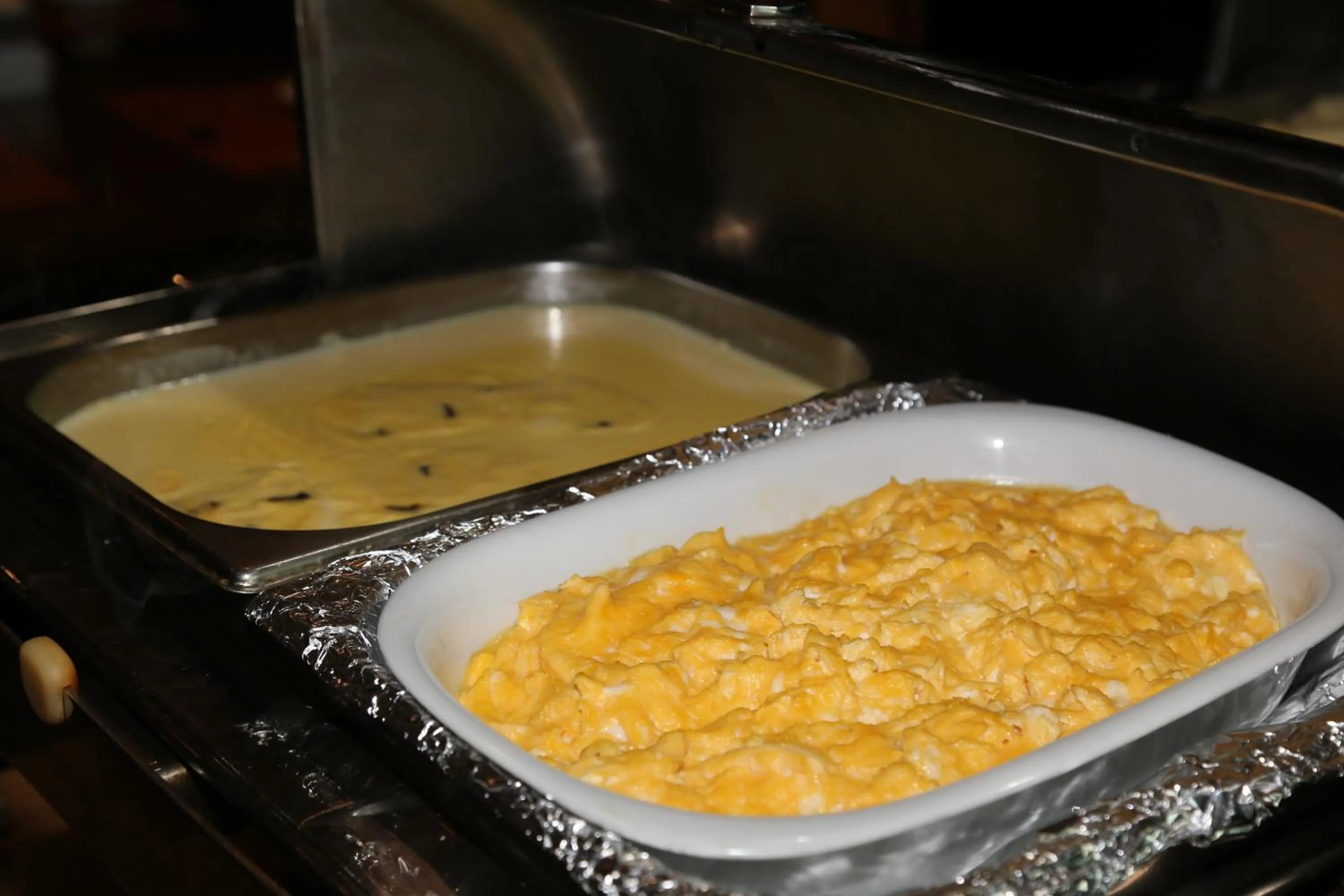 Buffet breakfast in Real Classic Bahia Hotel