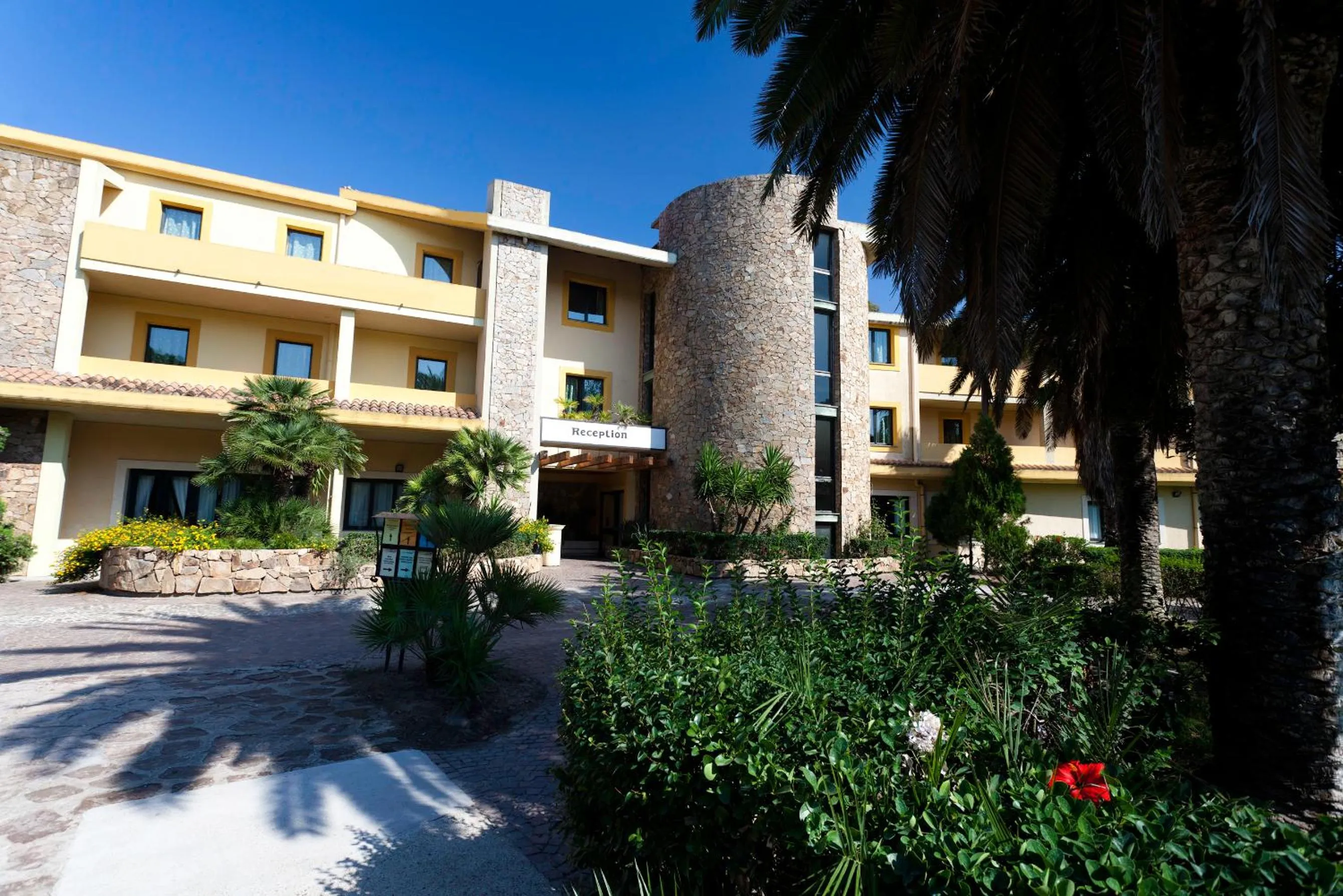 Property building in Horse Country Resort Congress & Spa - Hotel Ribot