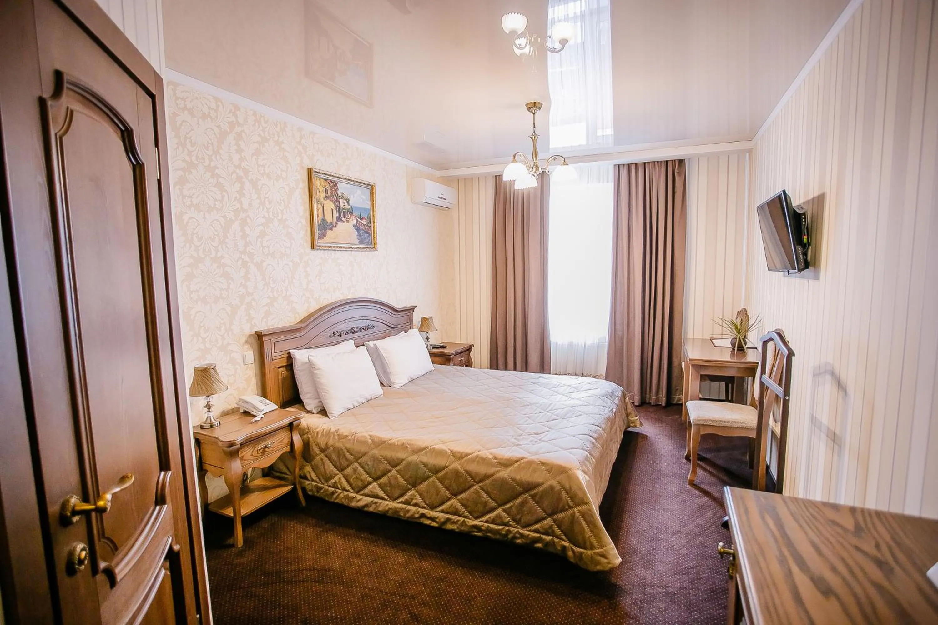 Day, Bed in Aristokrat