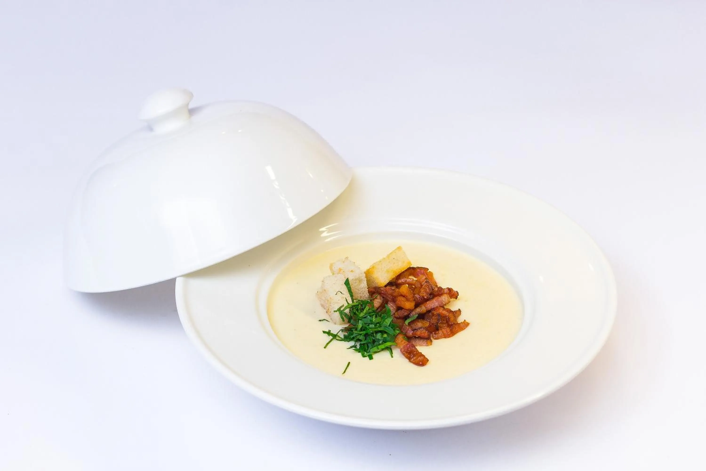 Restaurant/places to eat in Aristokrat