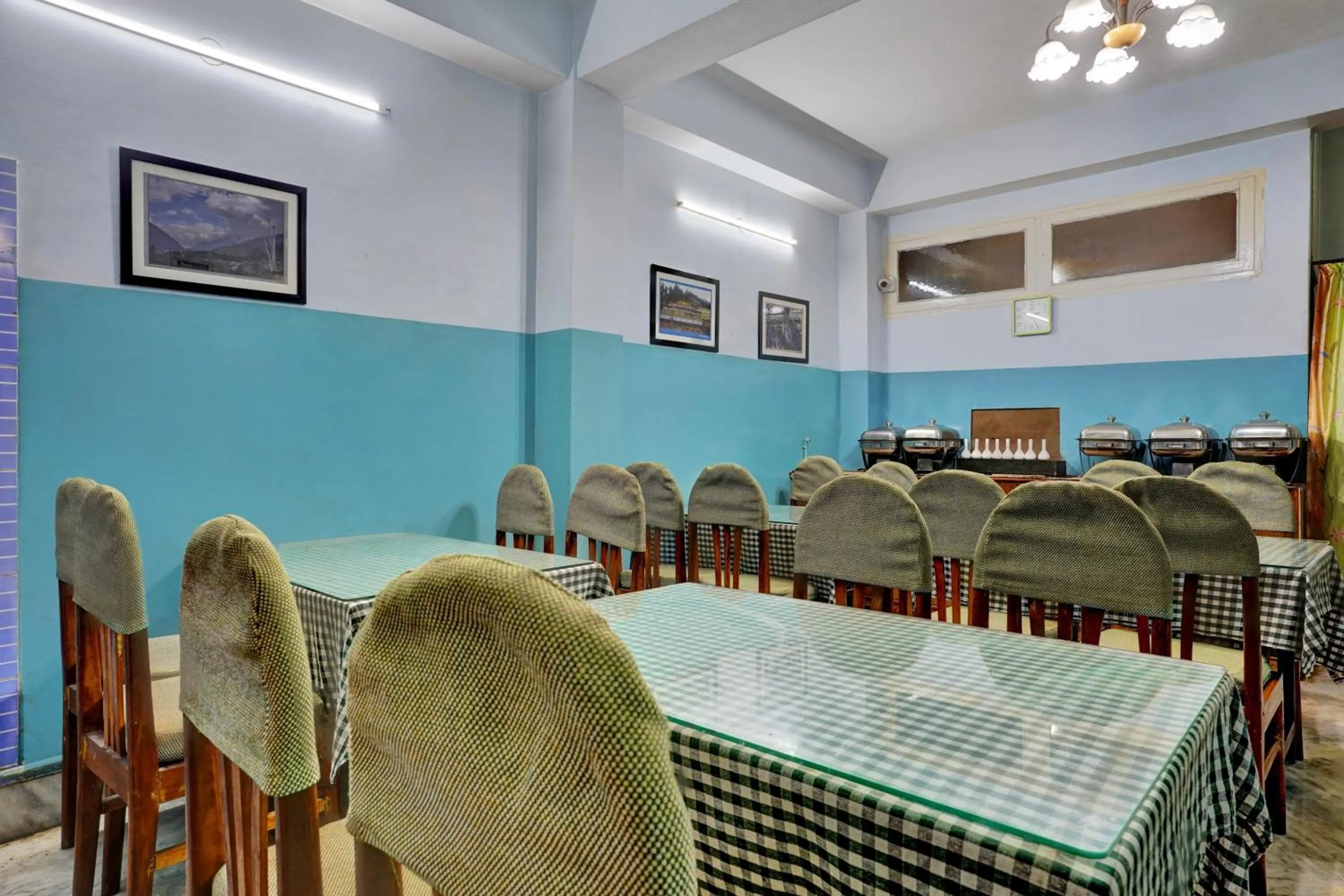 Restaurant/places to eat in Collection O Green Park