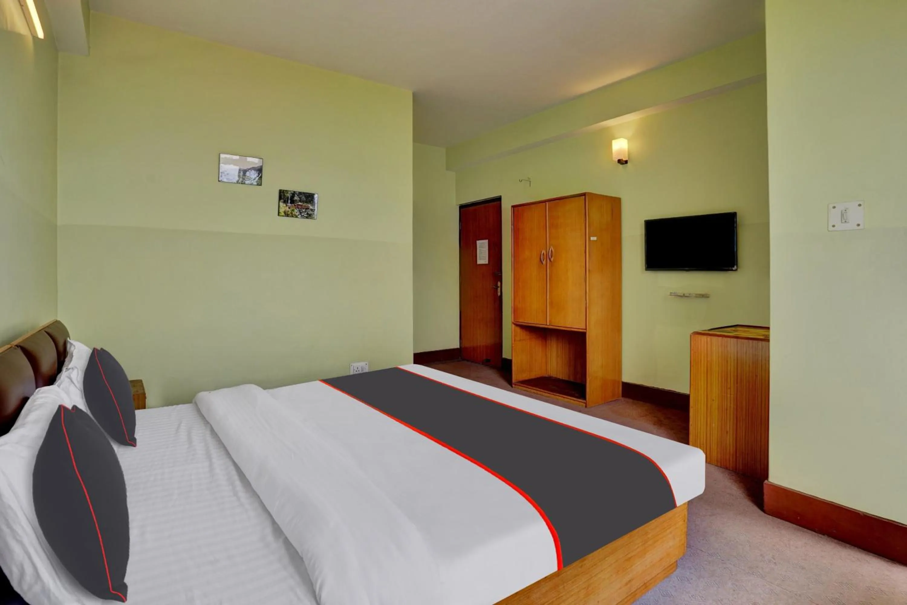 Bedroom in Collection O Green Park