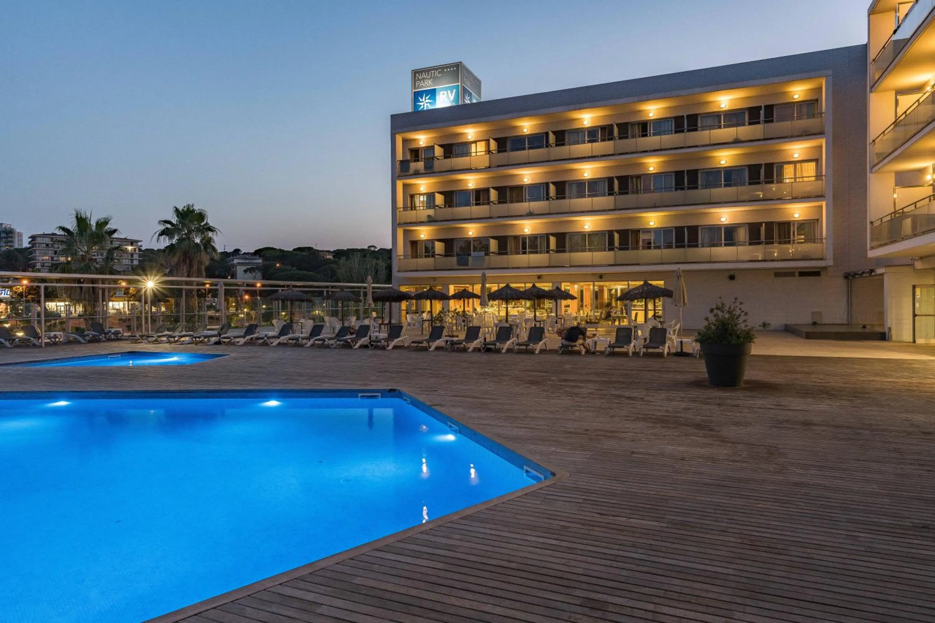 Swimming pool in RVHotels Nautic Park