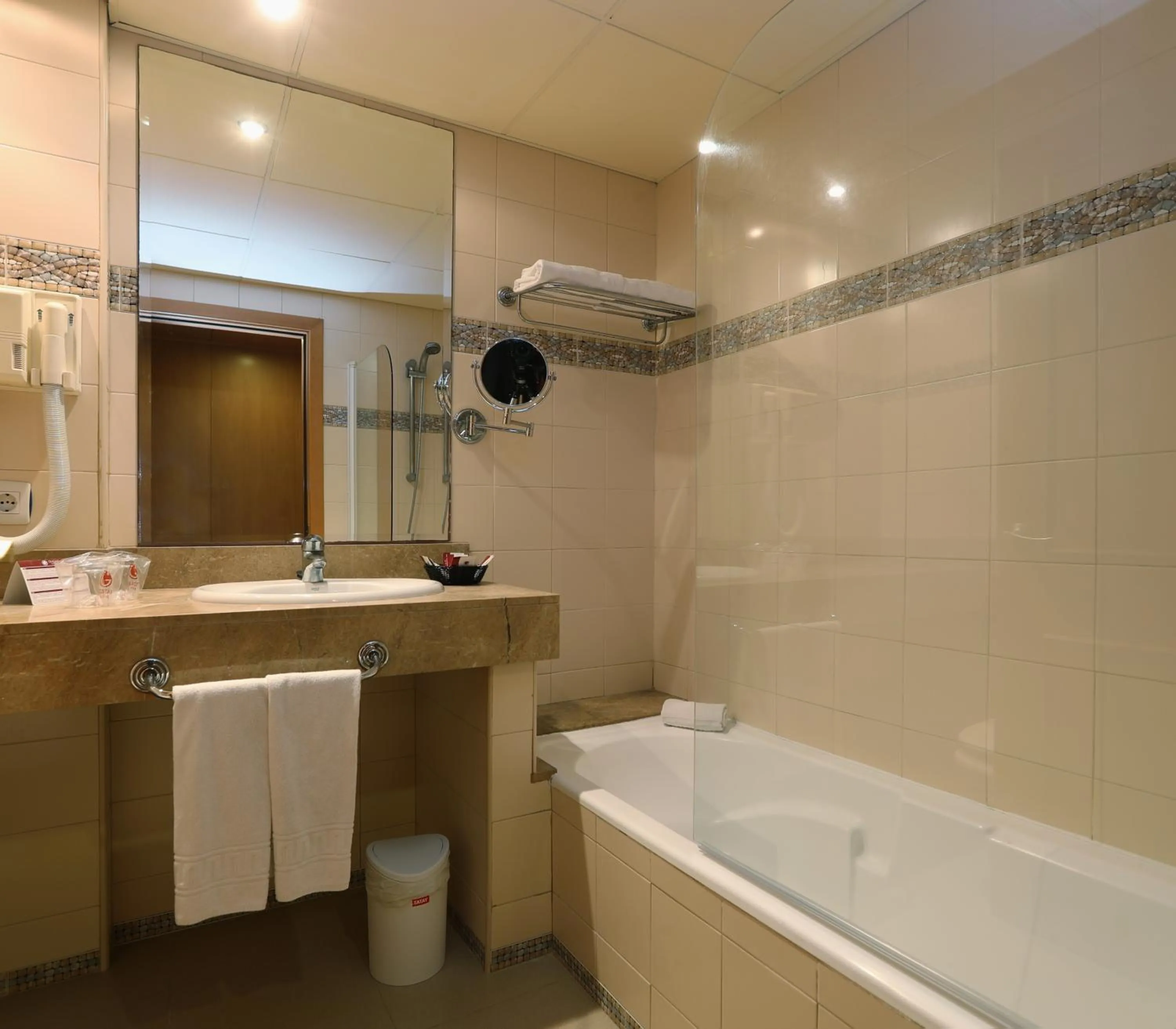 Bathroom in Hotel Guitart Central Park Aqua Resort