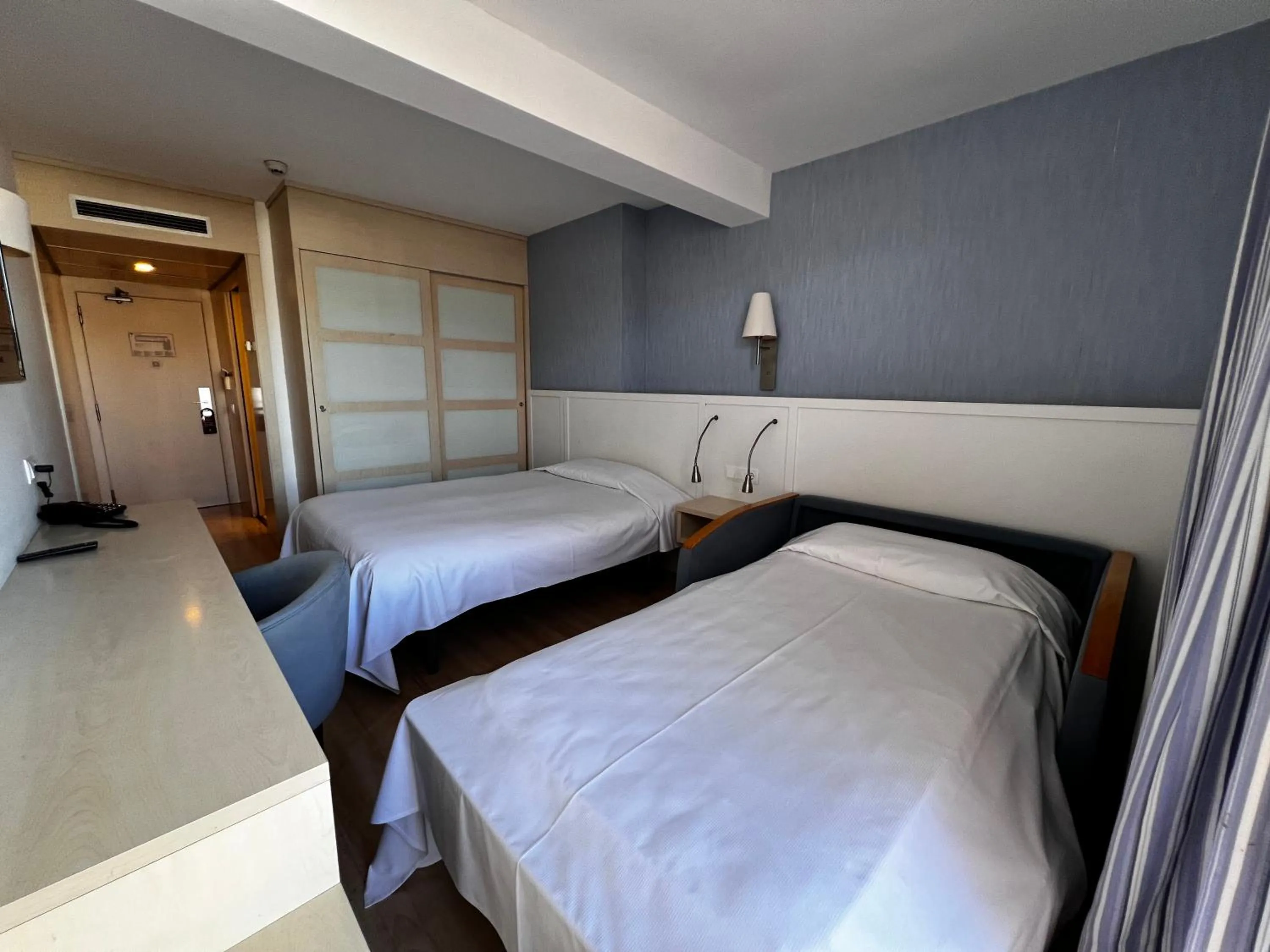 Bedroom, Bed in Hotel Guitart Central Park Aqua Resort