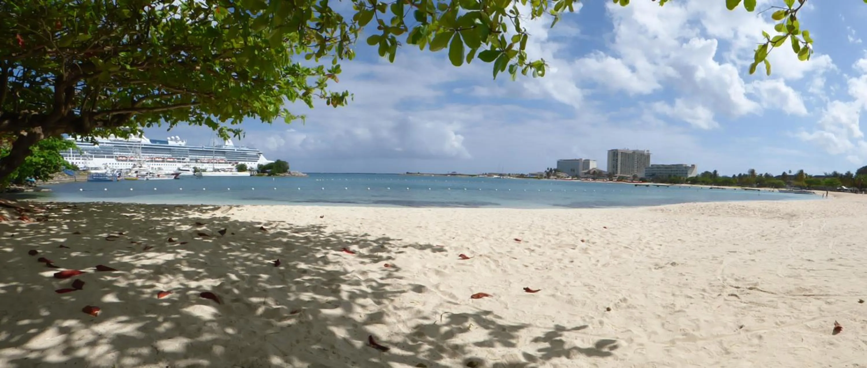 Beach in Beach One Bedroom Suite A29