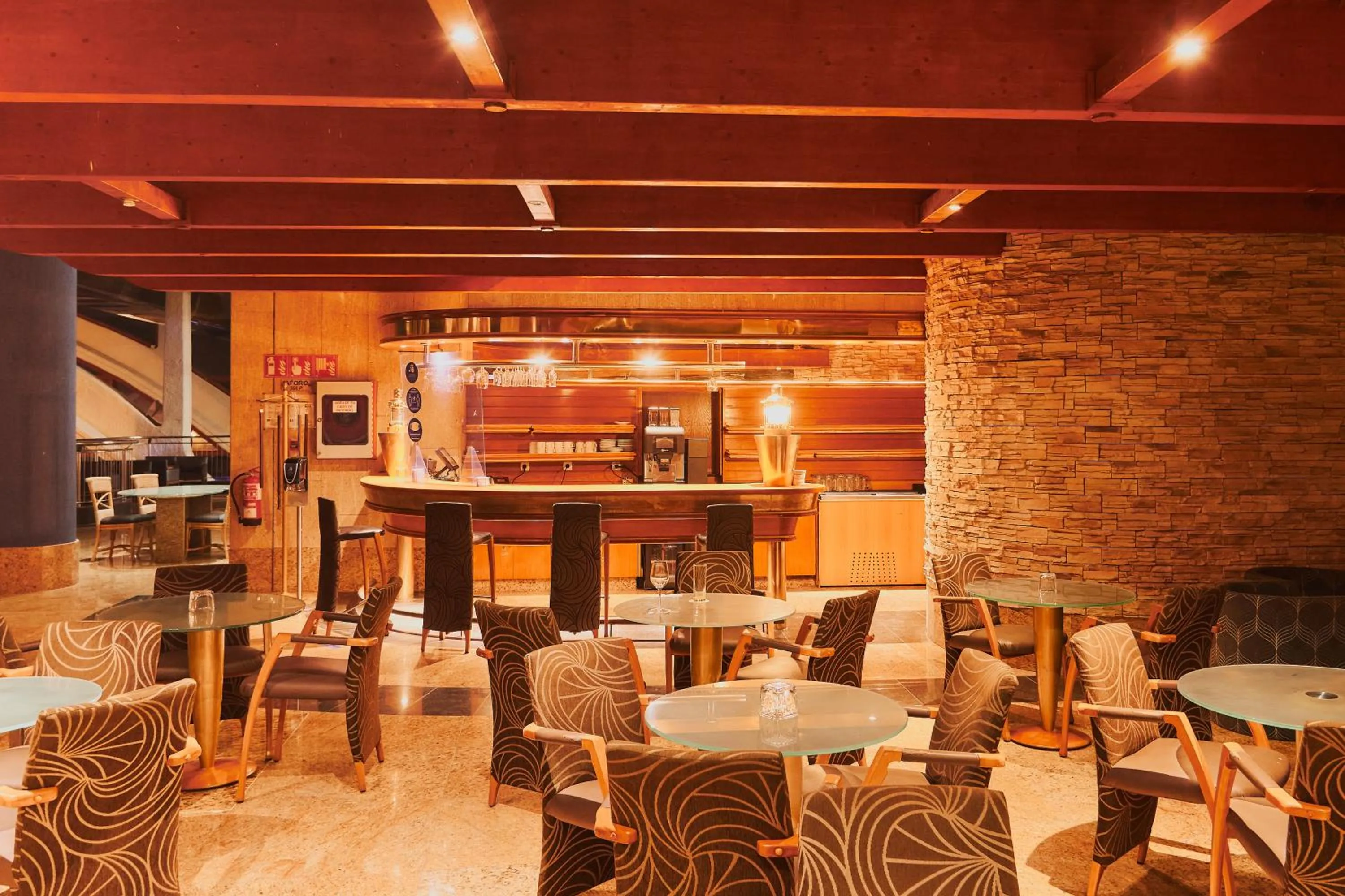 Lounge or bar in Gloria Palace Amadores Thalasso & Hotel