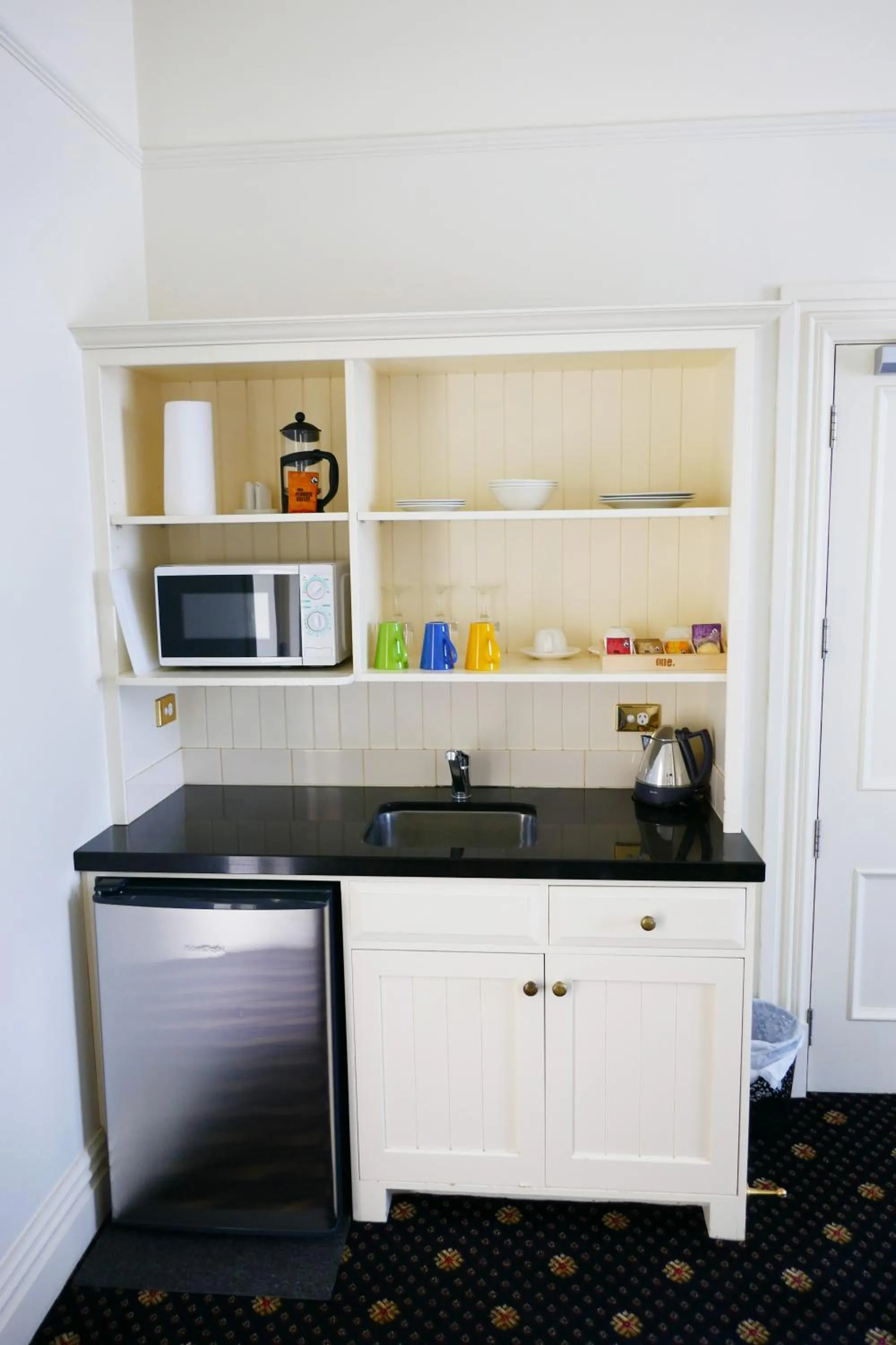 Kitchen or kitchenette in Highland House Boutique Hotel
