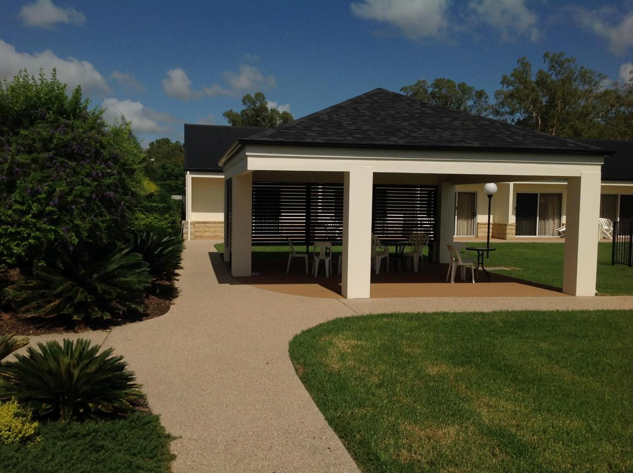 Patio in Roma Explorers Inn