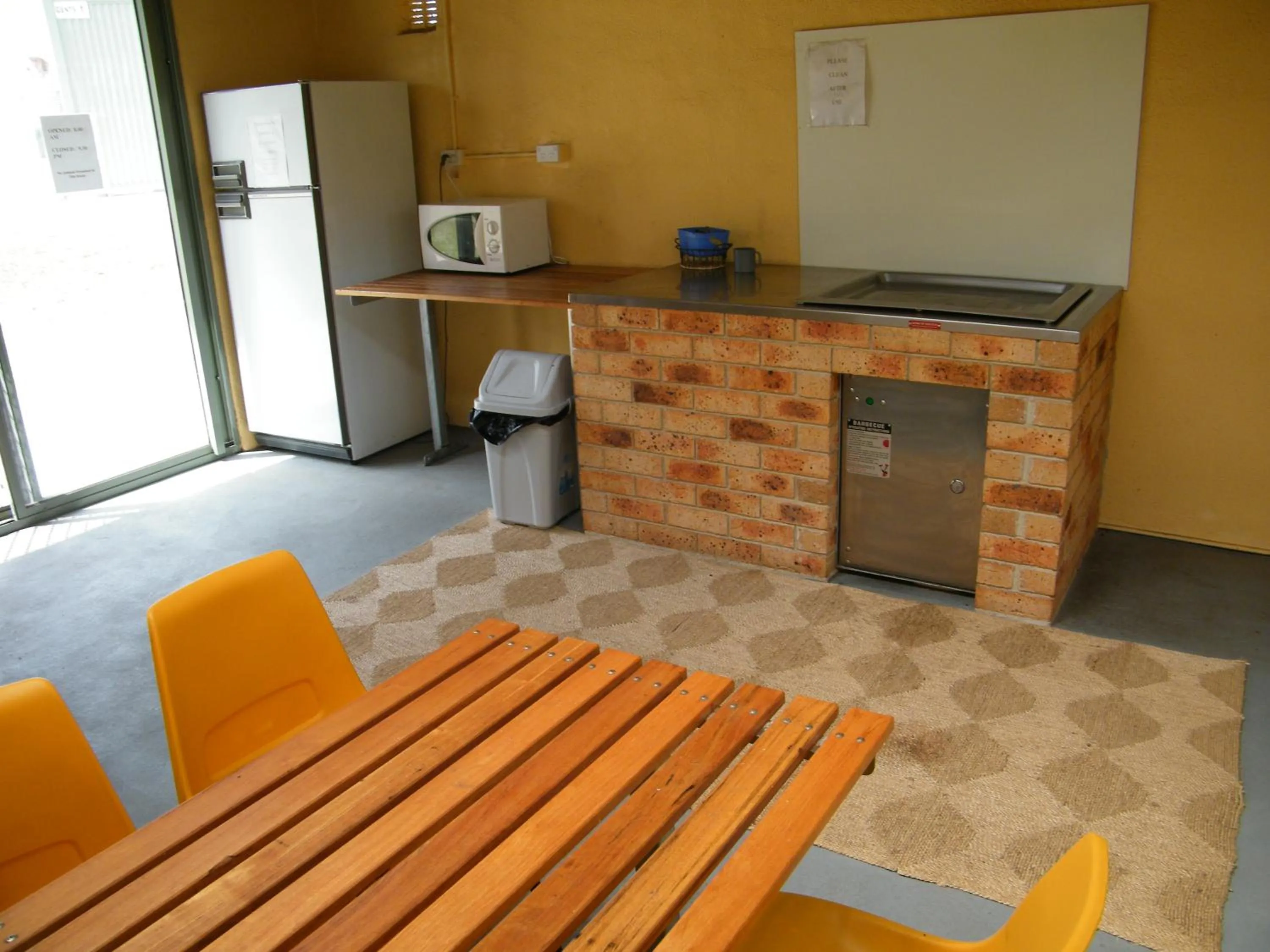 BBQ facilities in Bega Caravan Park