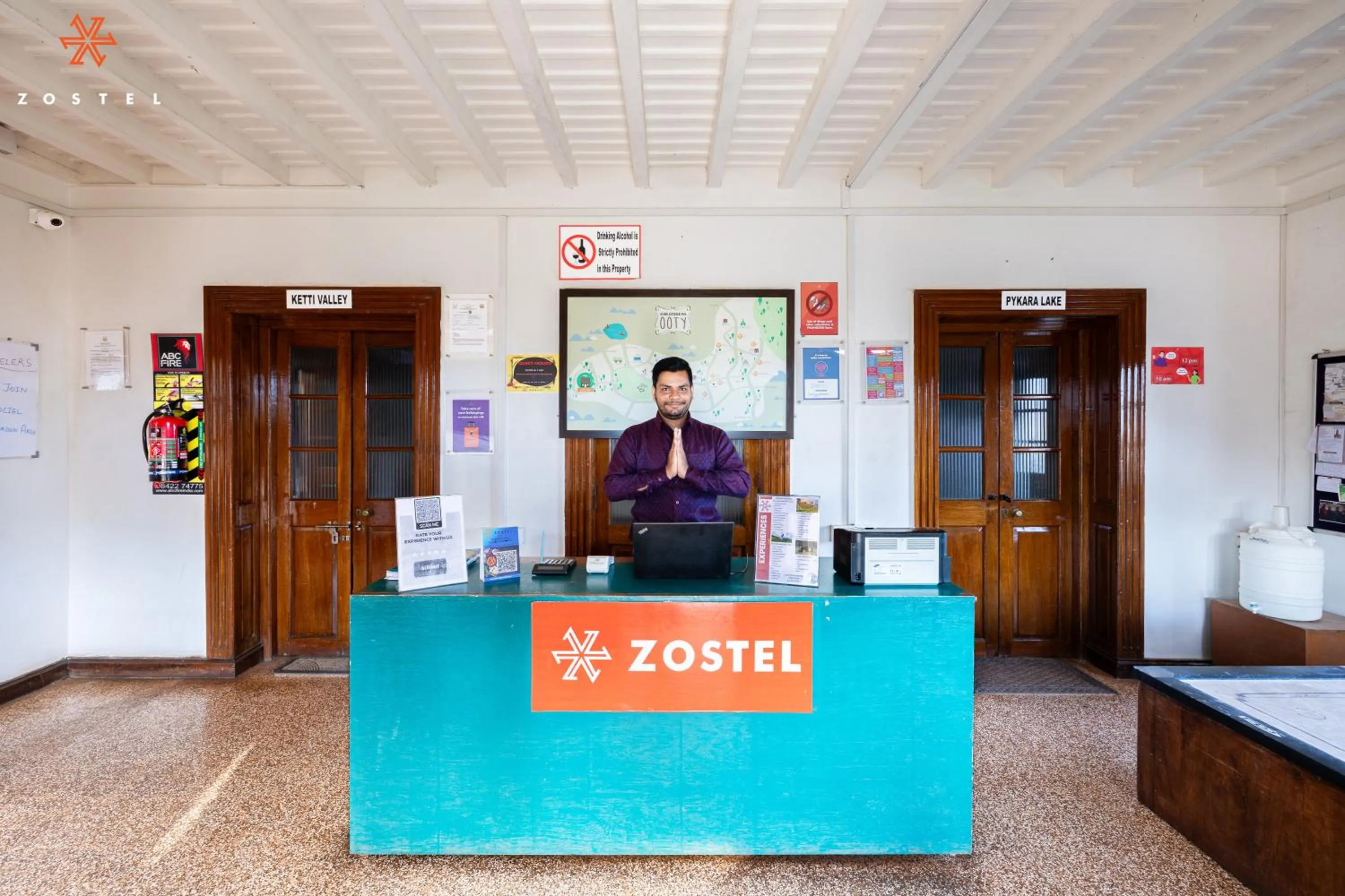Lobby or reception in Zostel Ooty