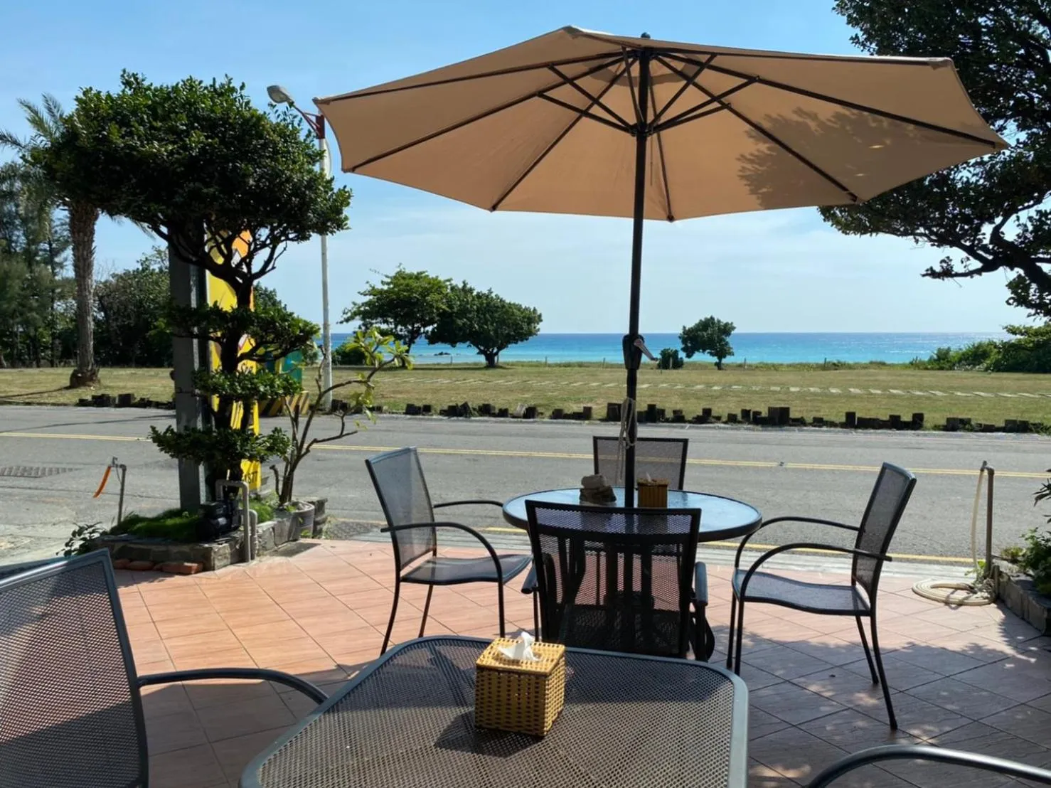 Patio in LoveSea 126 Beach Inn