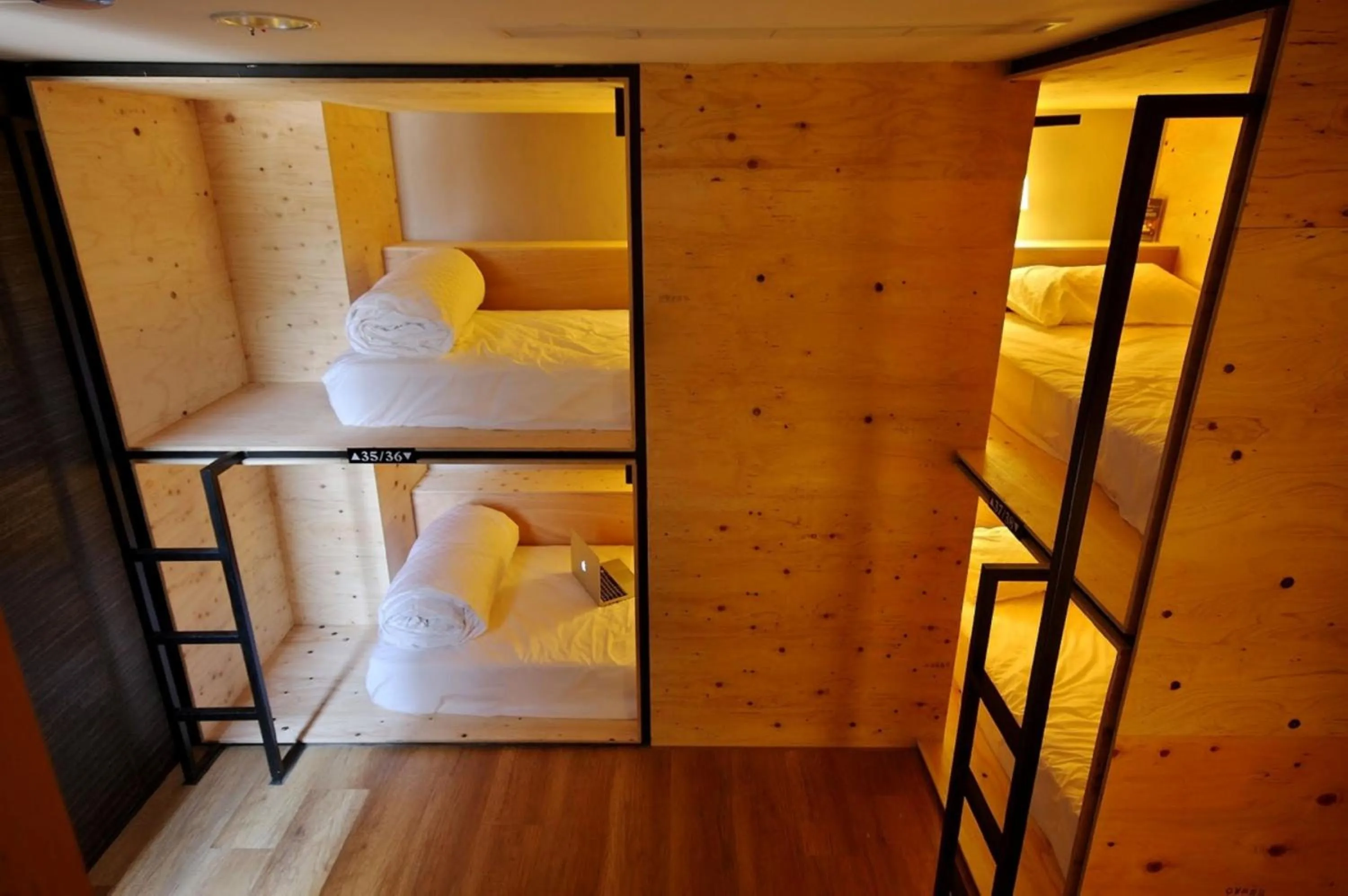 bunk bed, Bed in Mini West Hotel
