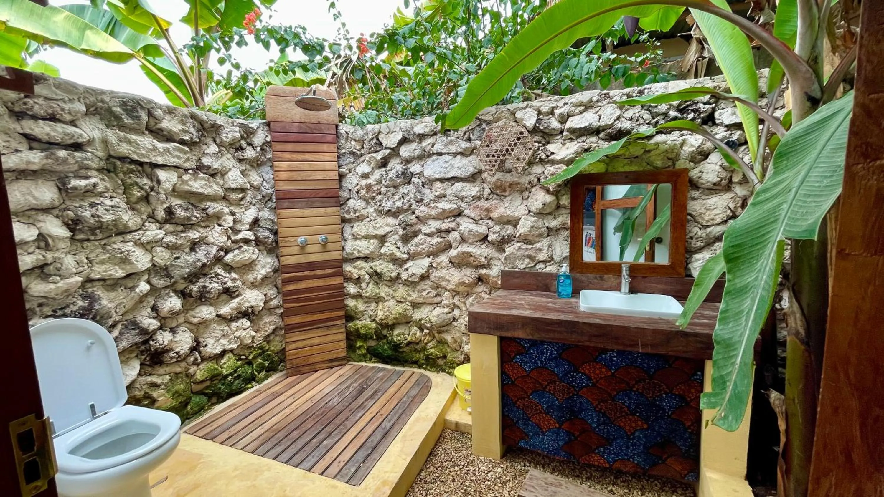 Shower in Atii Garden Bungalows