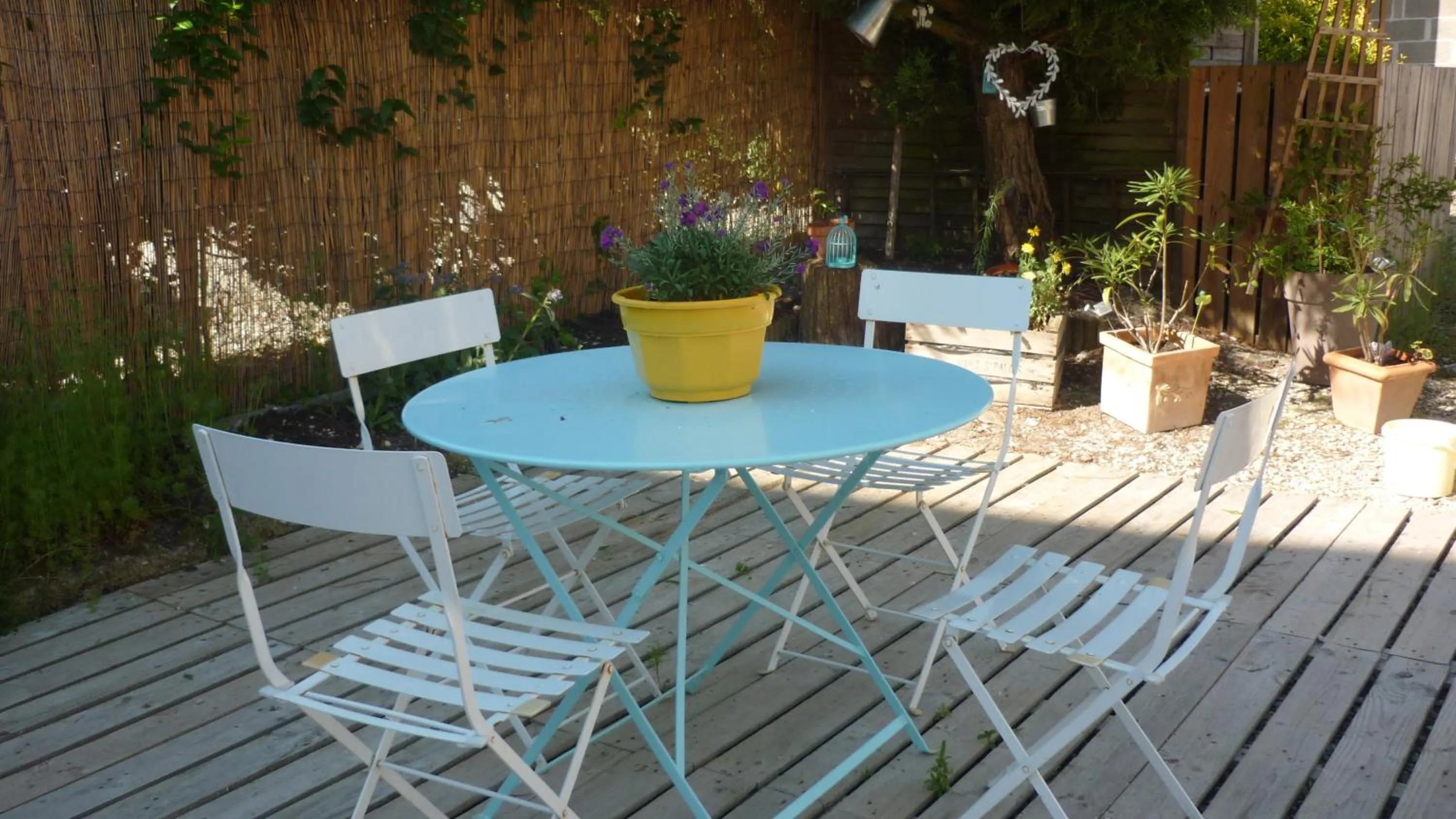 Patio in Chambres d'hôtes Le Gilliard