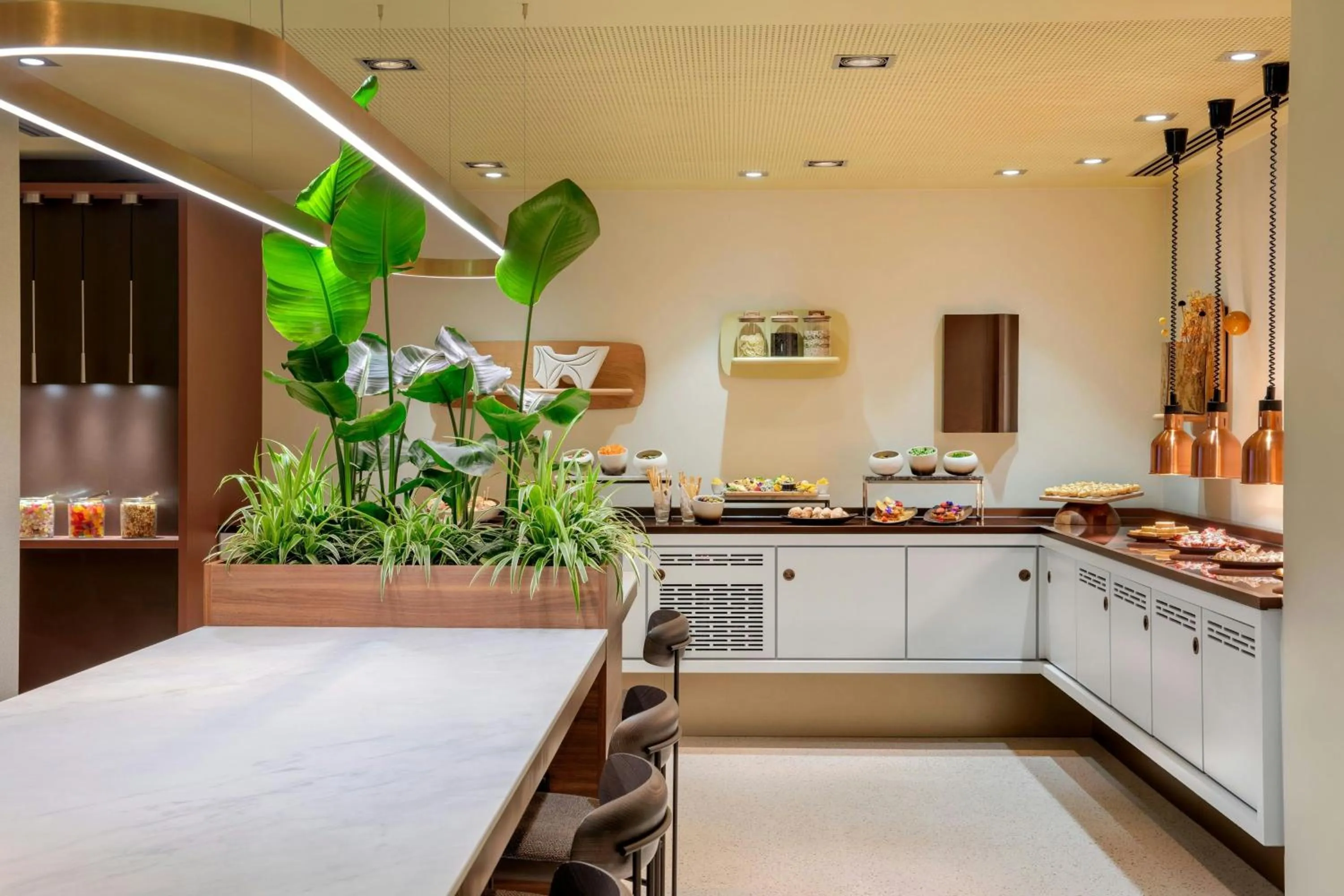 Lounge or bar in Amsterdam Marriott Hotel