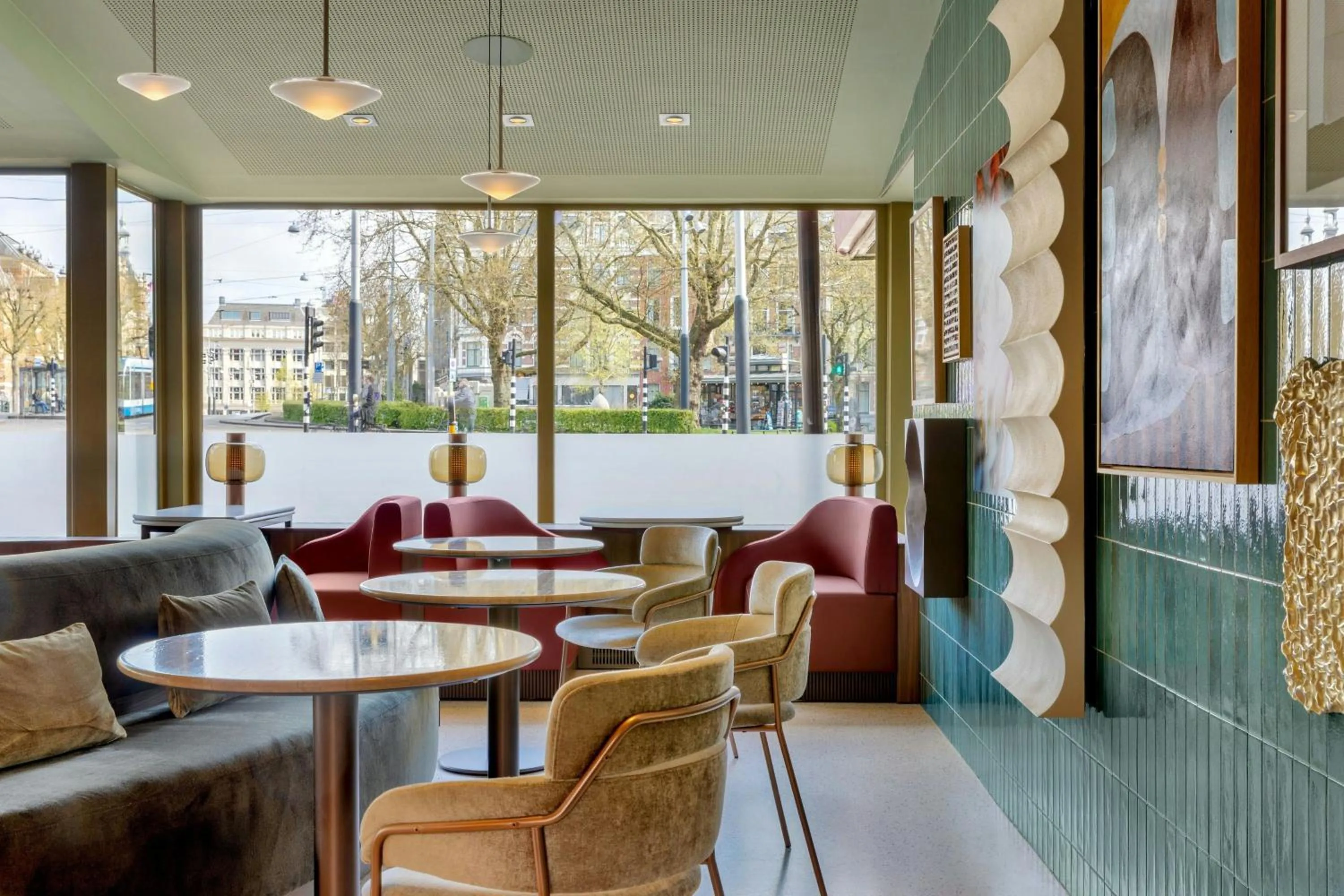 Lounge or bar in Amsterdam Marriott Hotel