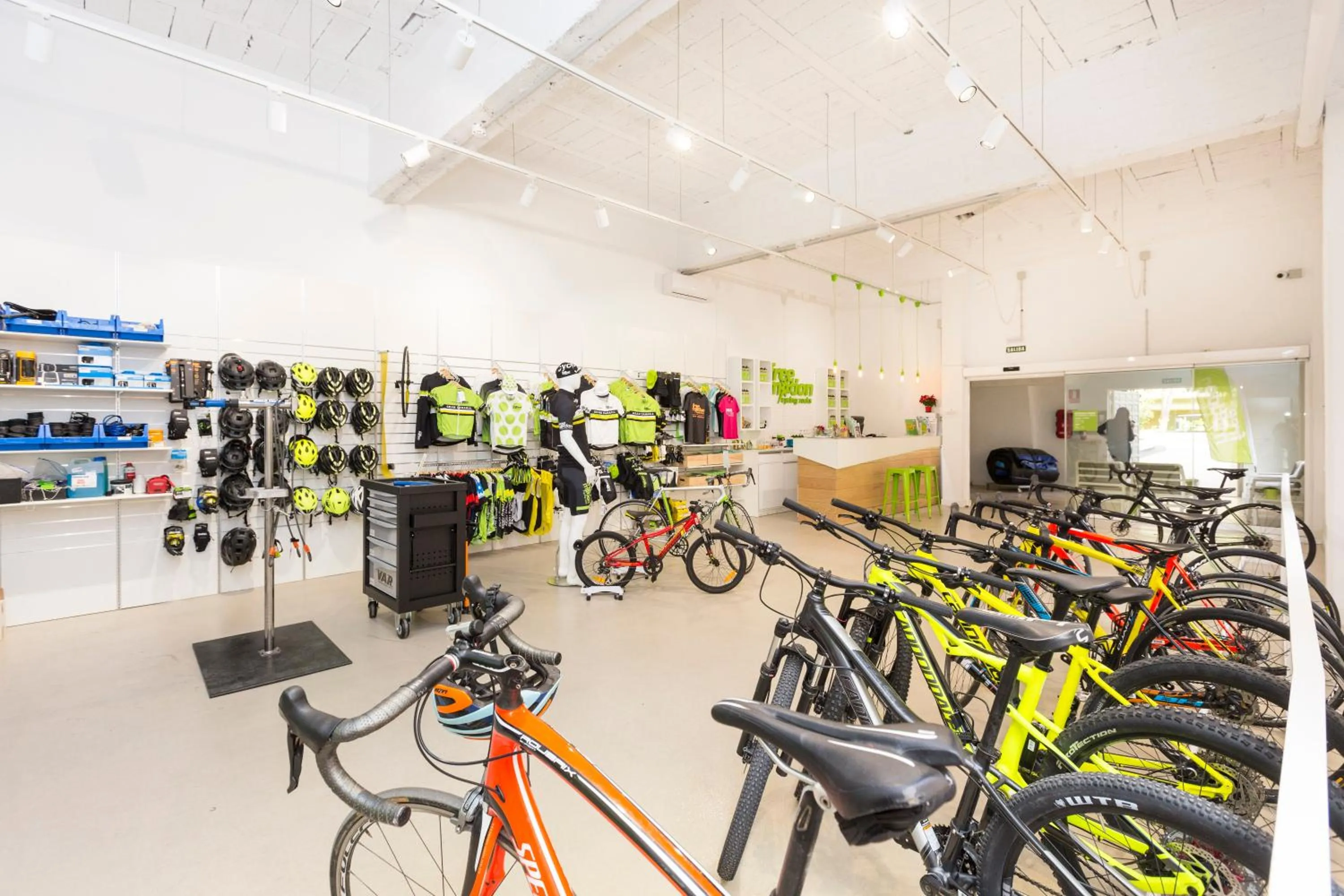 Cycling in Gloria Palace San Agustín Thalasso & Hotel