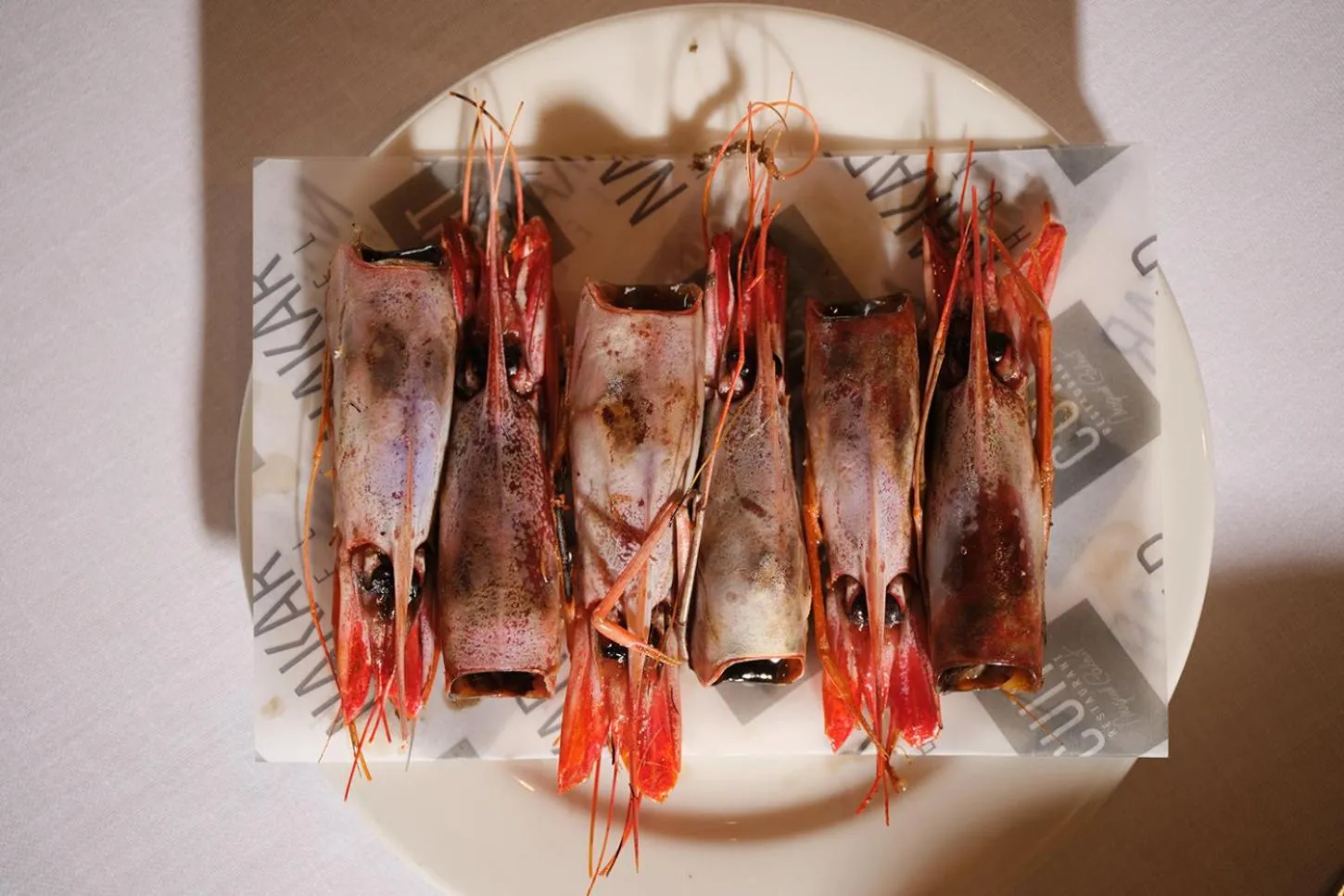 Restaurant/places to eat in Nakar Hotel