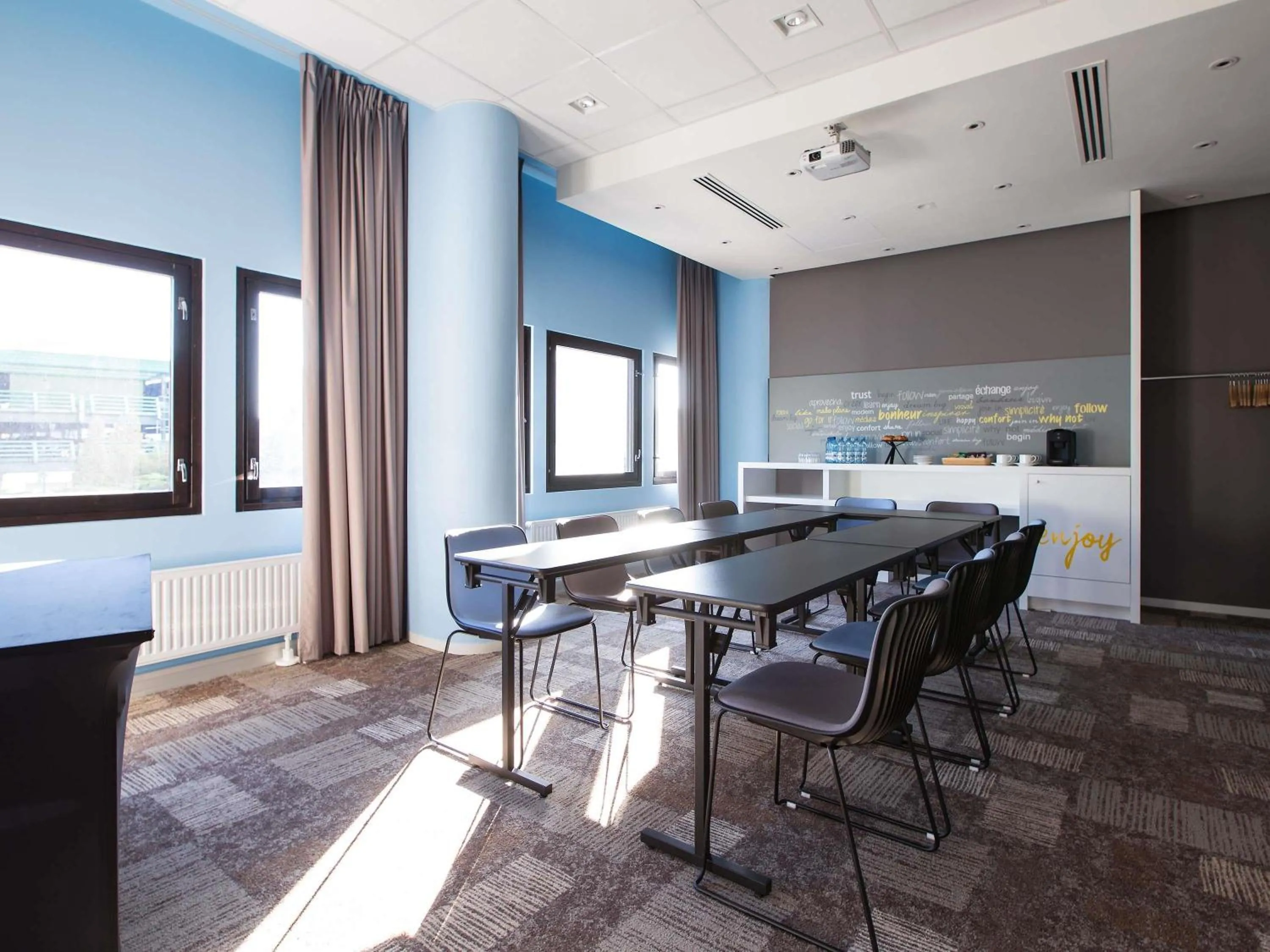 Meeting/conference room in Ibis Wroclaw Centrum