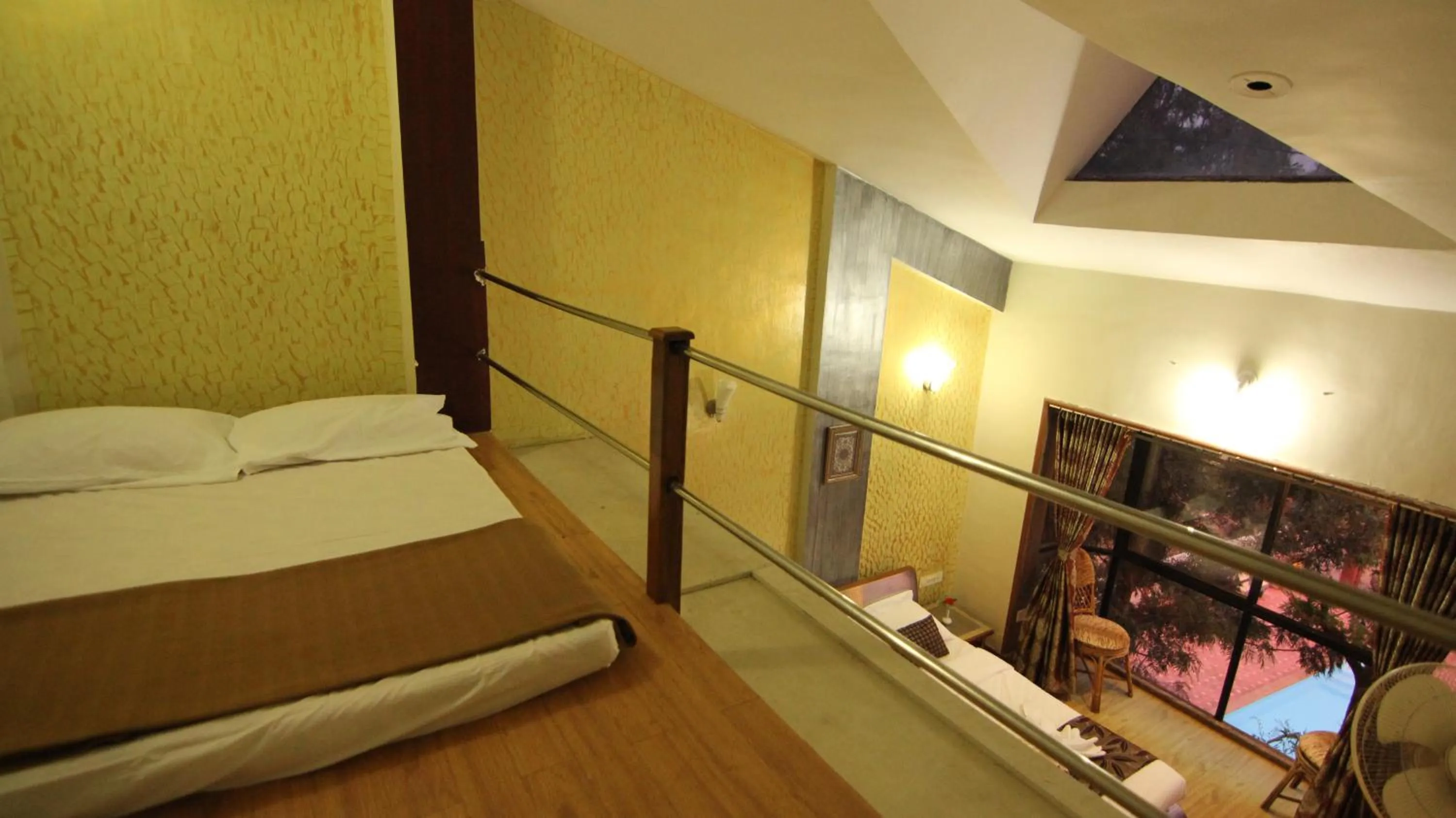 Bedroom, Bed in Mount View Executive