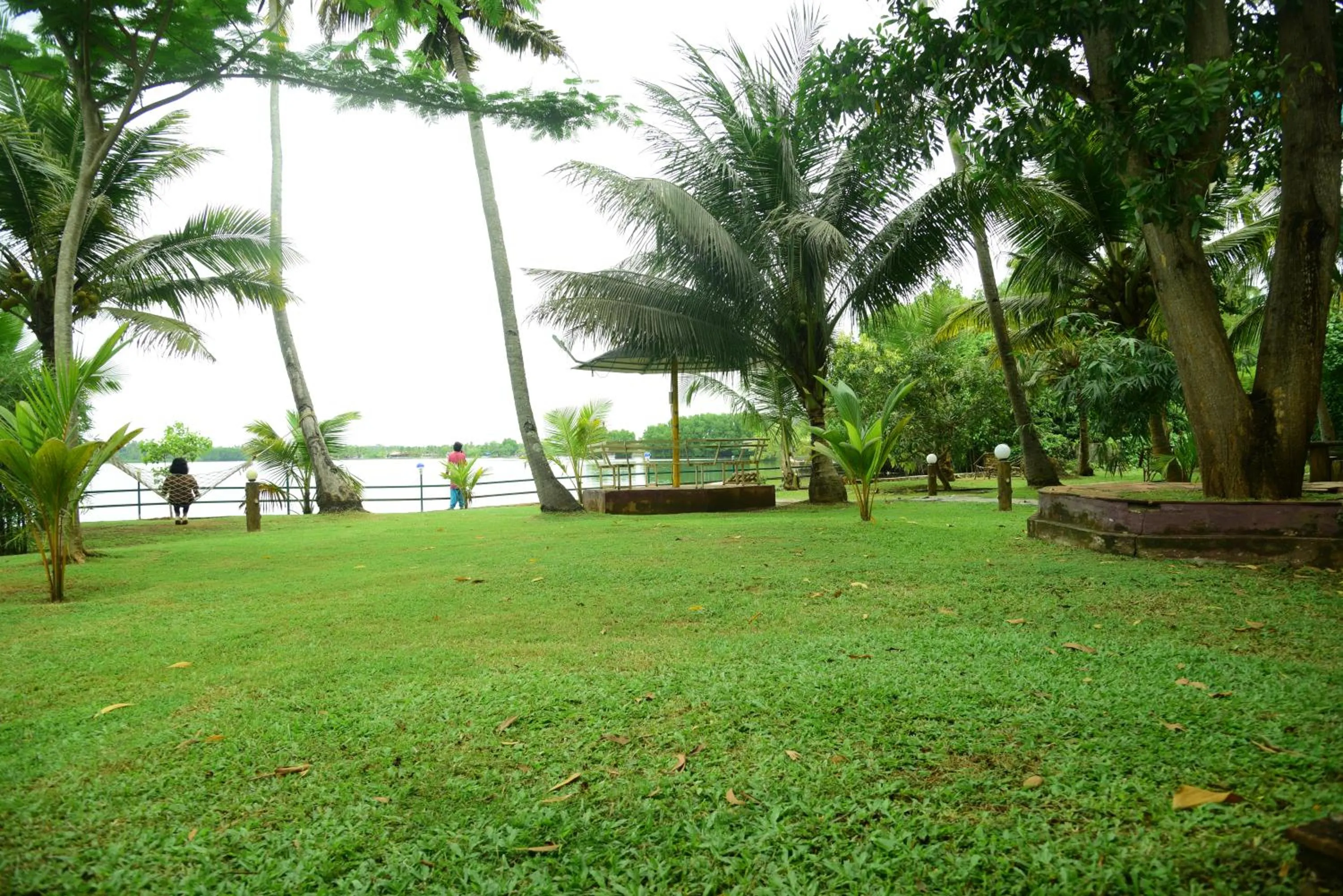 Lake N River Resort Munroe Island