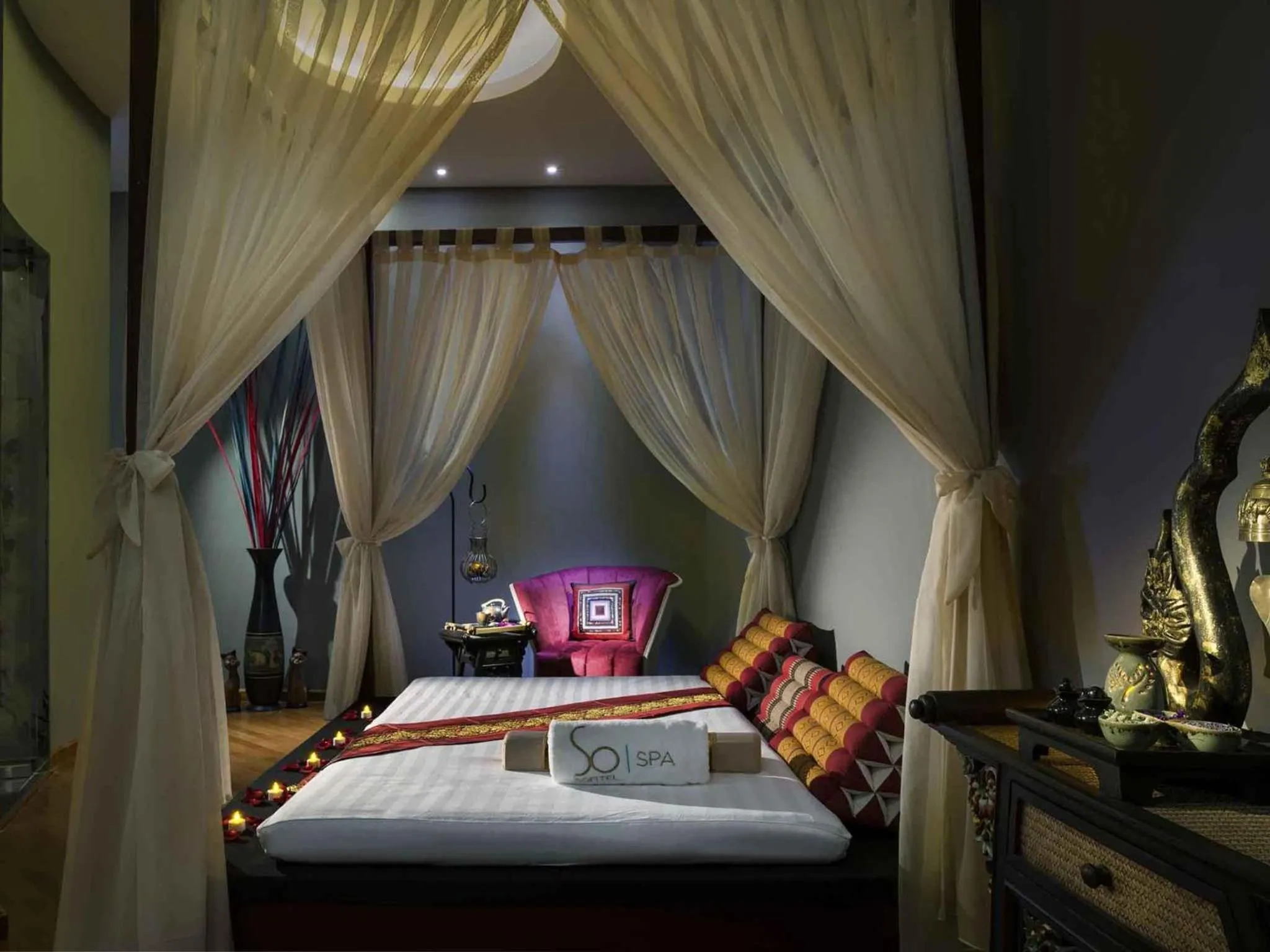 Spa and wellness centre/facilities, Bed in Sofitel Kunming