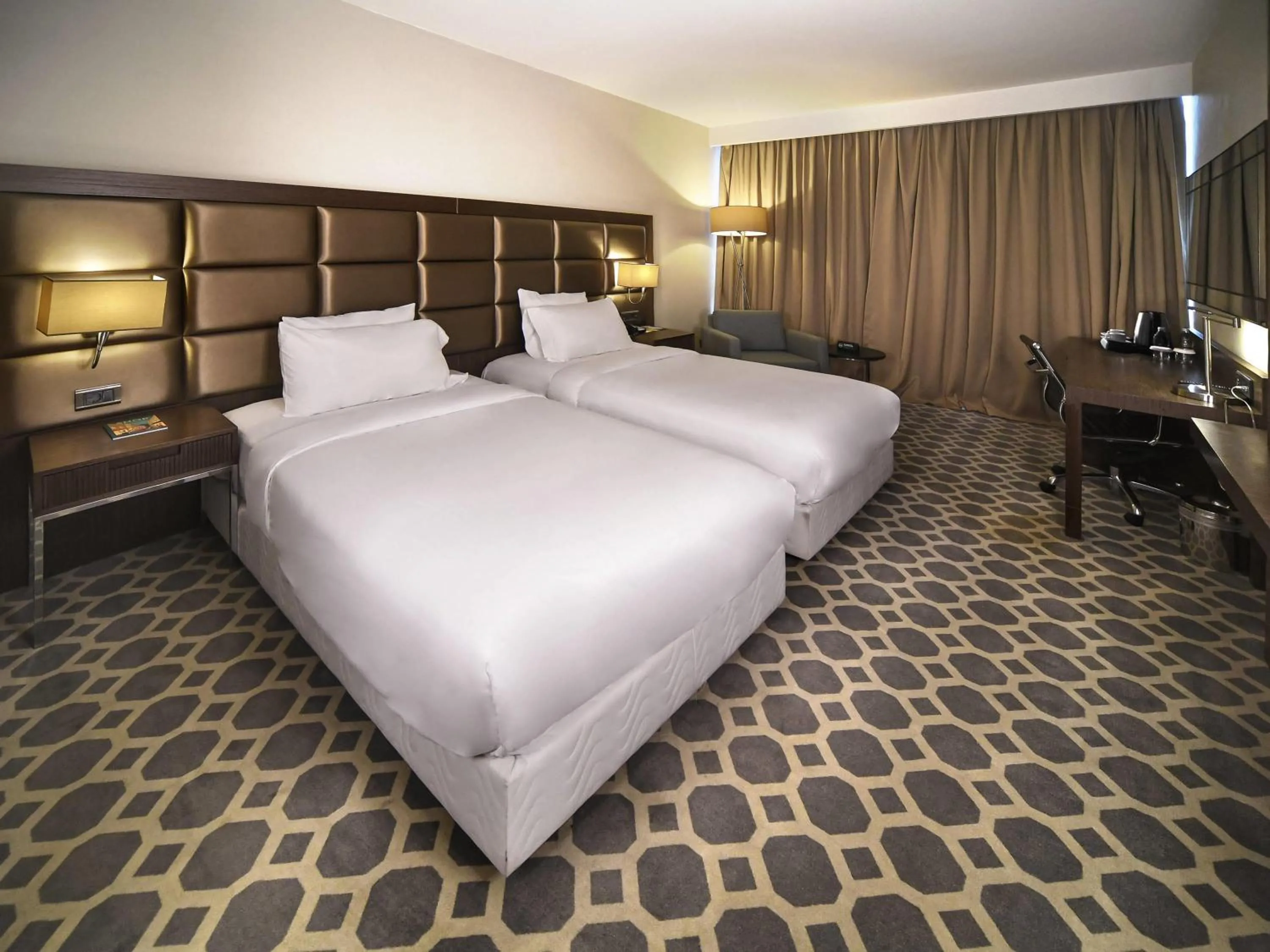Bedroom, Bed in Mercure Istanbul West Hotel & Convention Center