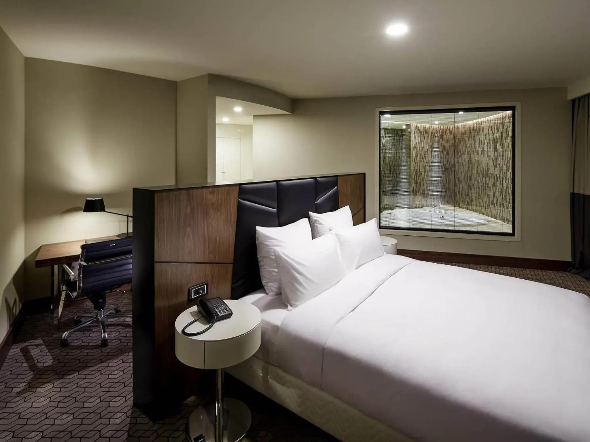 Executive Suite with Lounge Access and City View in Pullman Istanbul Hotel & Convention Center Executive Suite with Lounge Access and City View in Pullman Istanbul Hotel & Convention Center