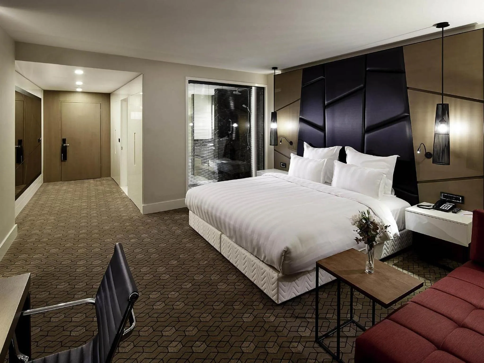 Bedroom, Bed in Pullman Istanbul Hotel & Convention Center
