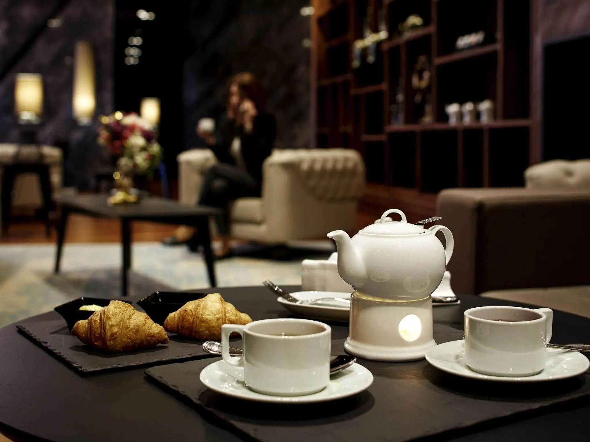 Lounge or bar in Pullman Istanbul Hotel & Convention Center