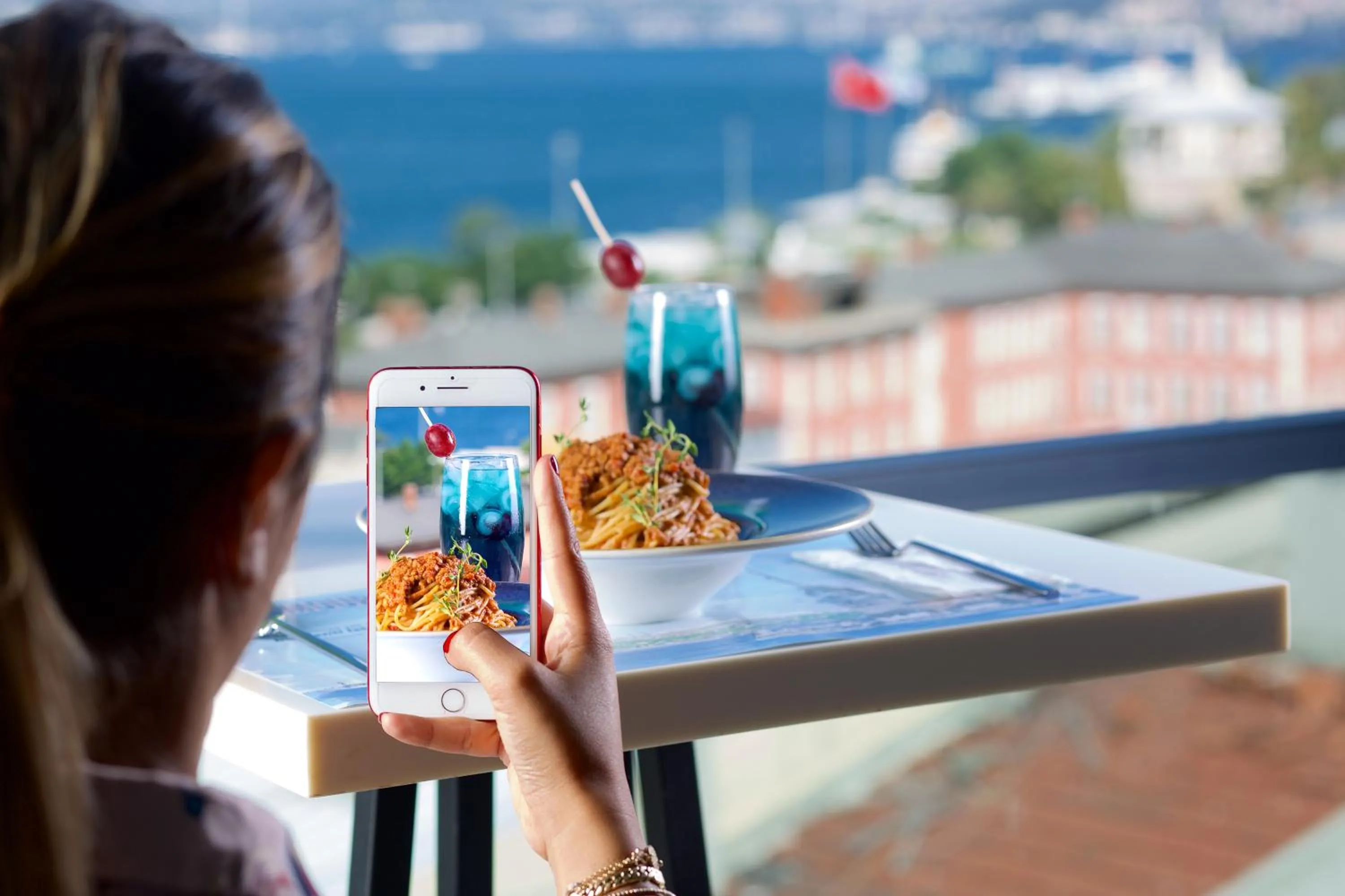 Food and drinks in Glamour Hotel Istanbul Sirkeci