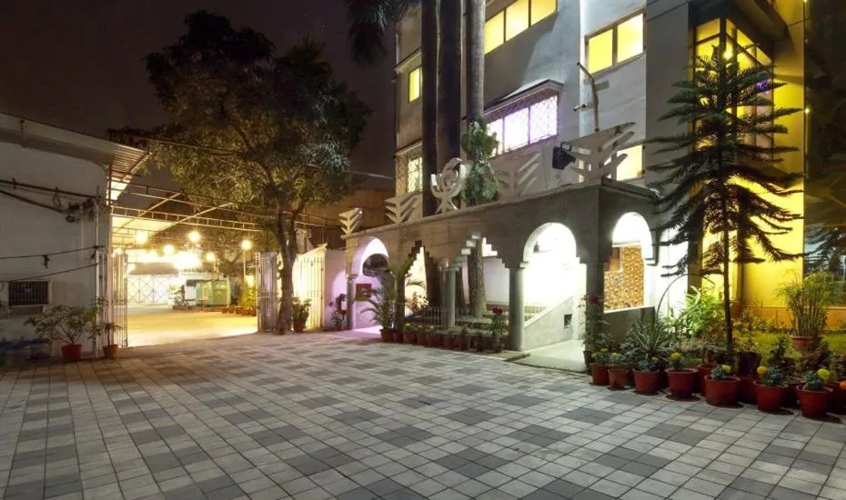 Restaurant/places to eat in Sher-E-Punjab