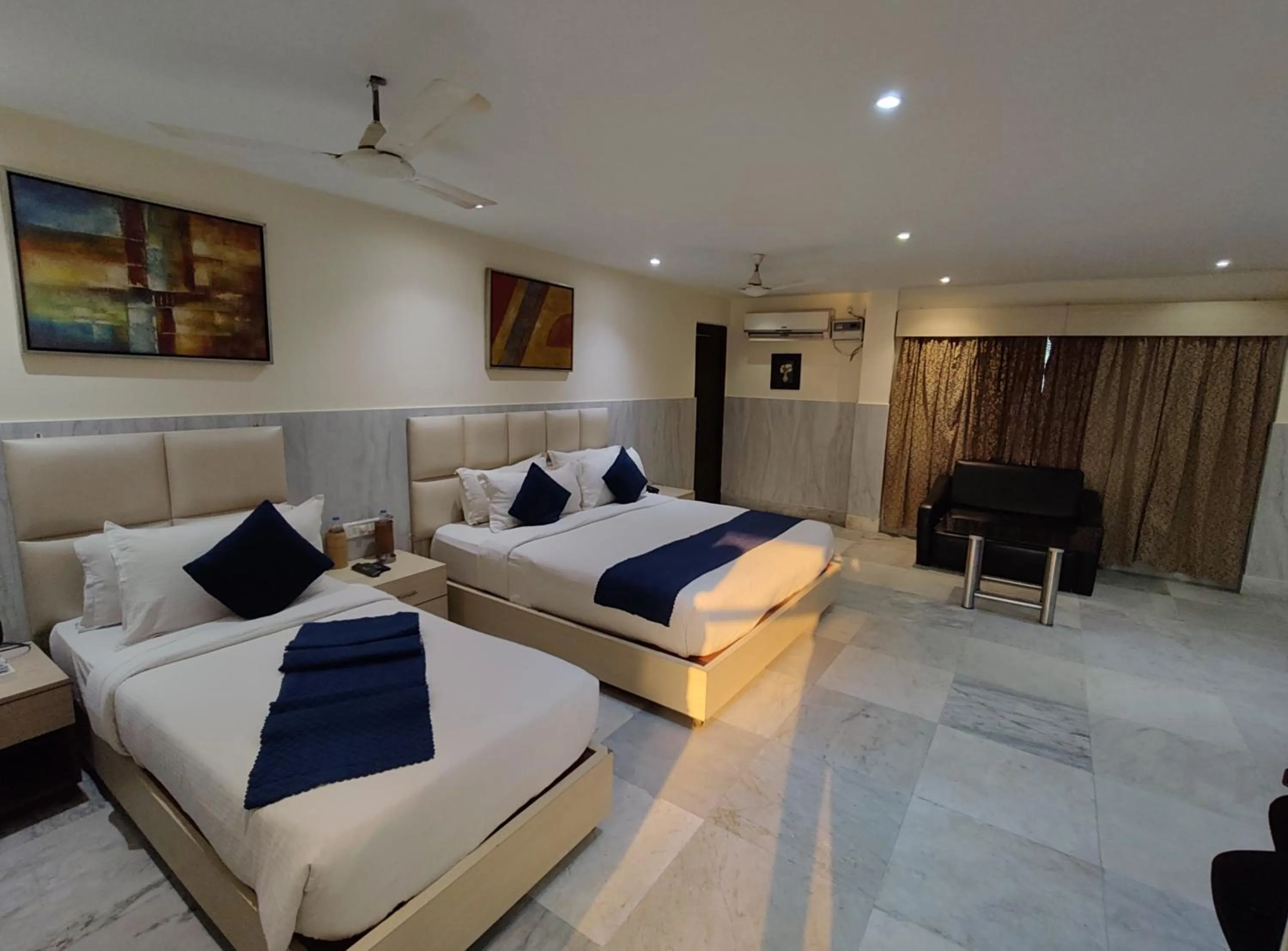 Bed in Sher-E-Punjab