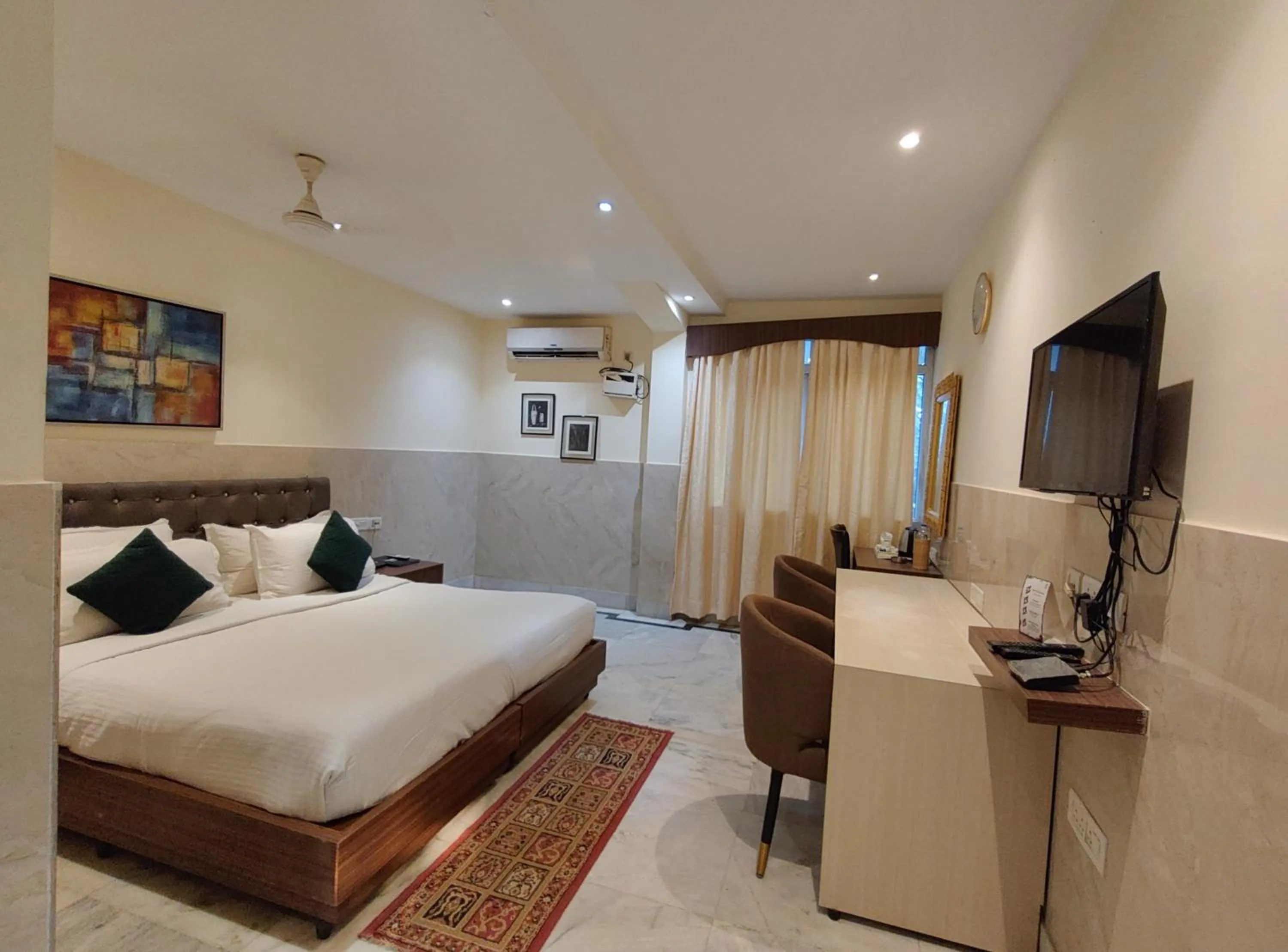 Bed in Sher-E-Punjab