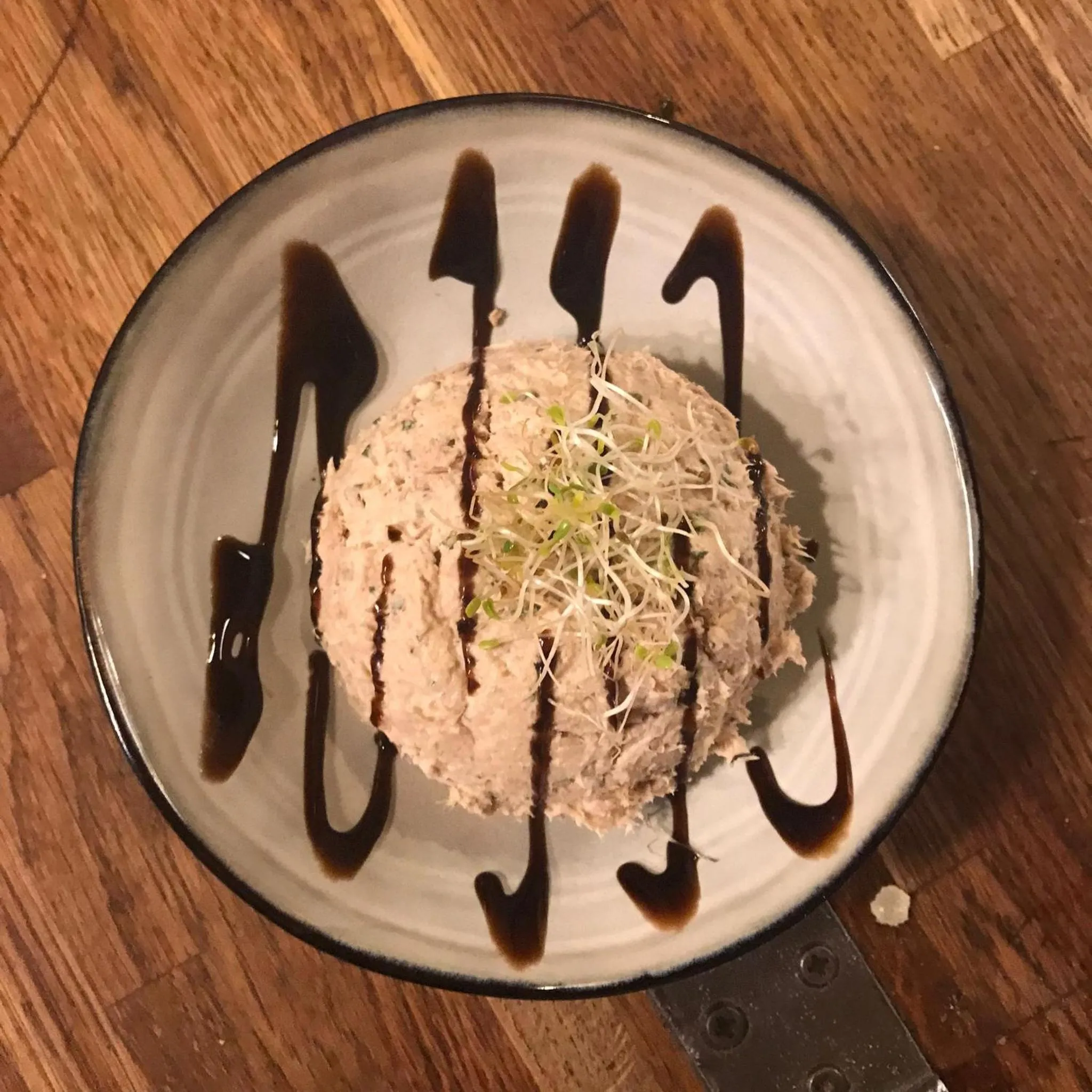 Restaurant/places to eat in LE Globe