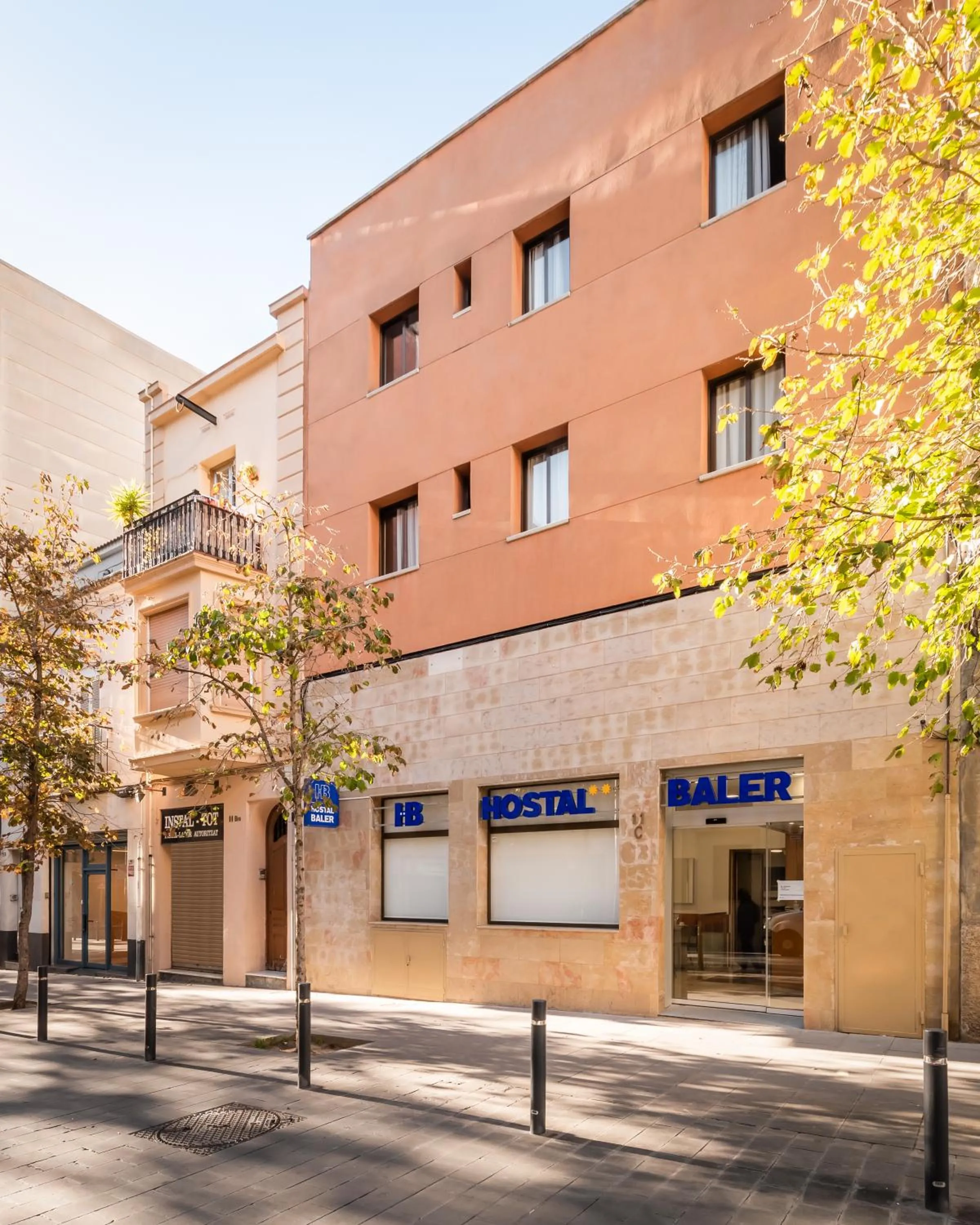 Property building in Hostal Baler