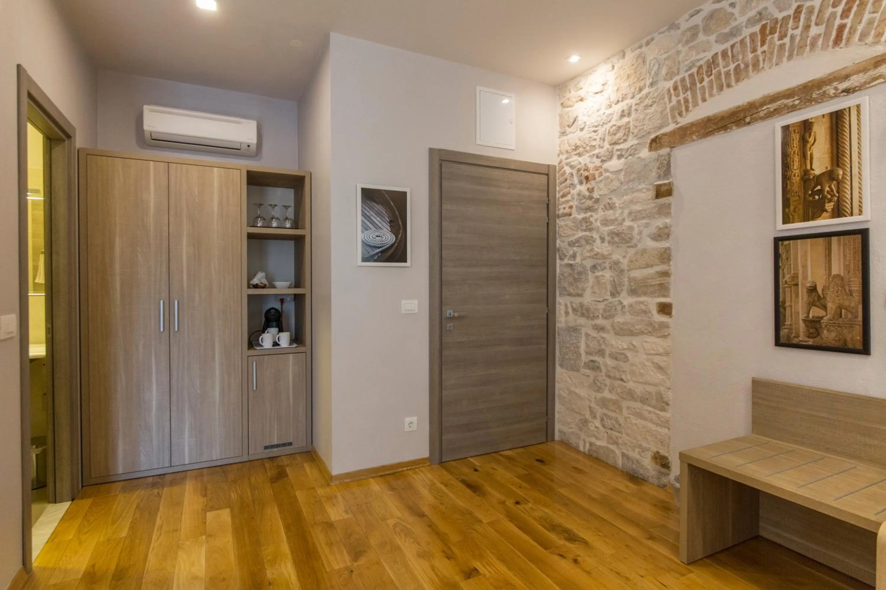 Tifani Luxury Rooms 2