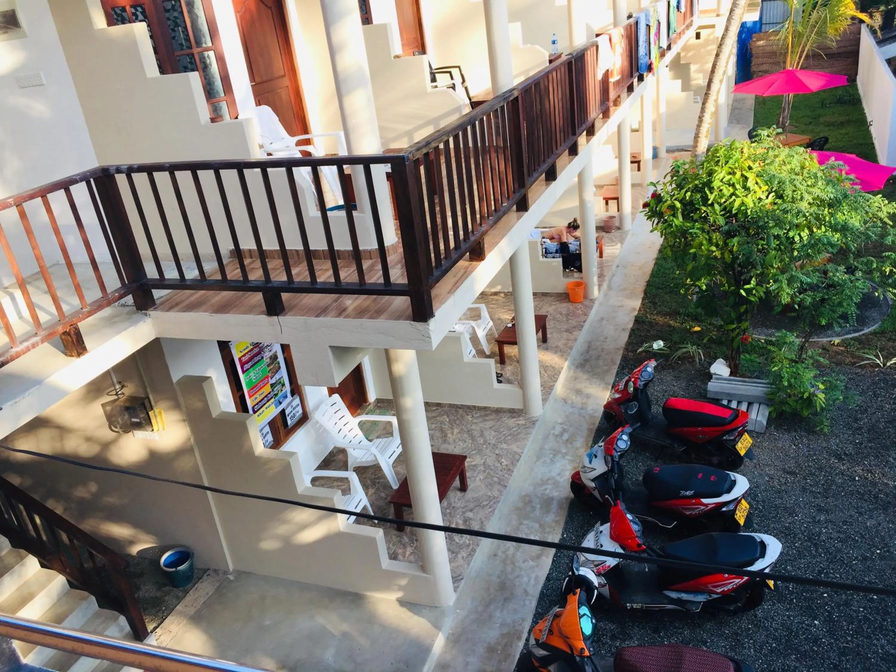 Hot Tuna Surfers Rest Midigama